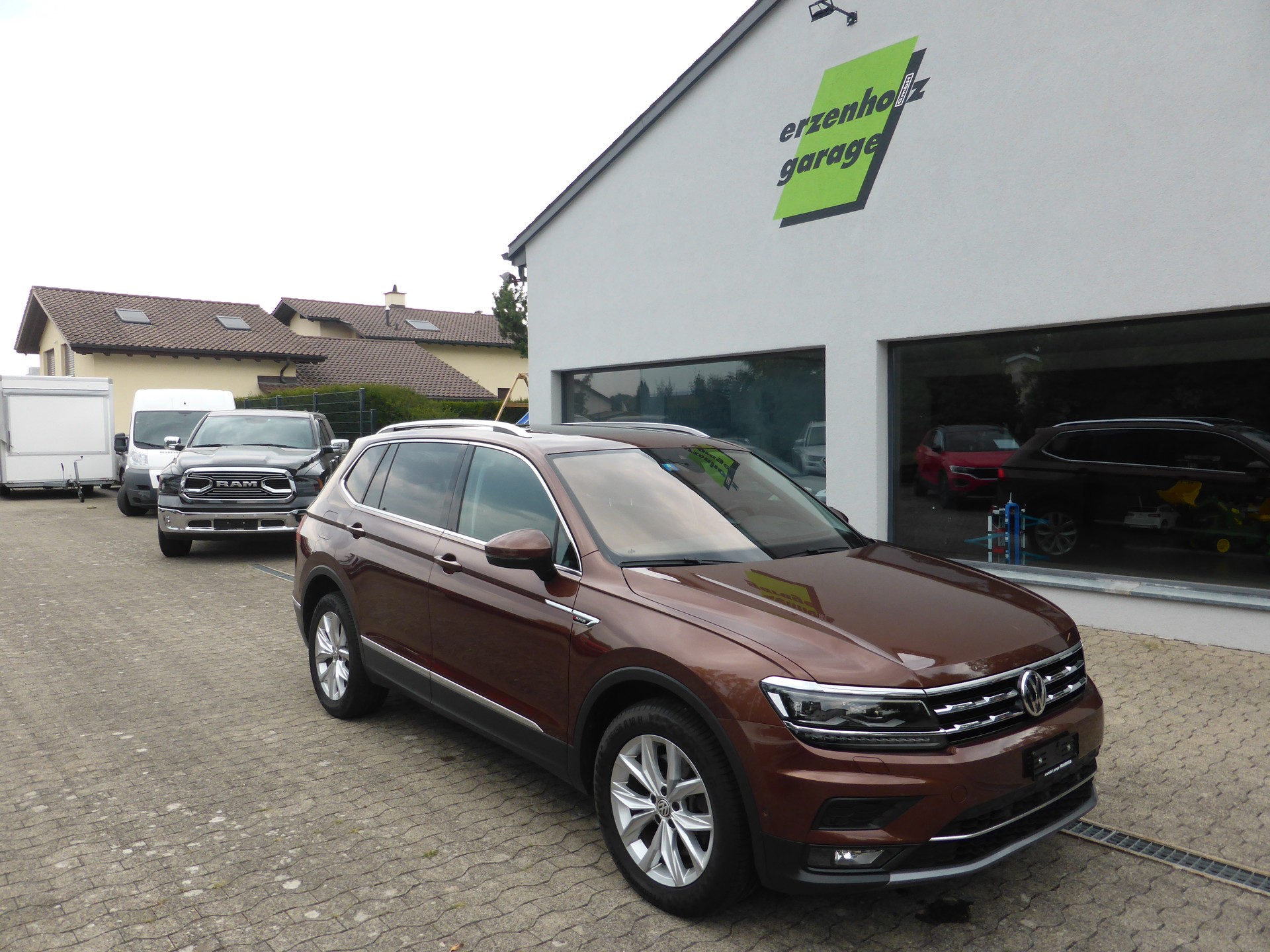 VW Tiguan Allspace 2.0TSI Highline 4Motion DSG-image-0