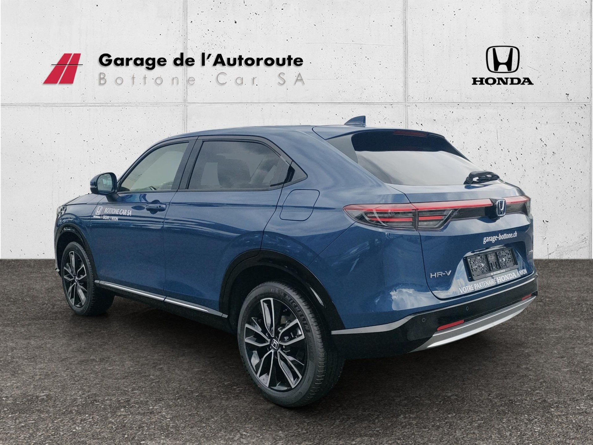 HONDA HR-V 1.5 i-MMD Advance-showroom-element-2