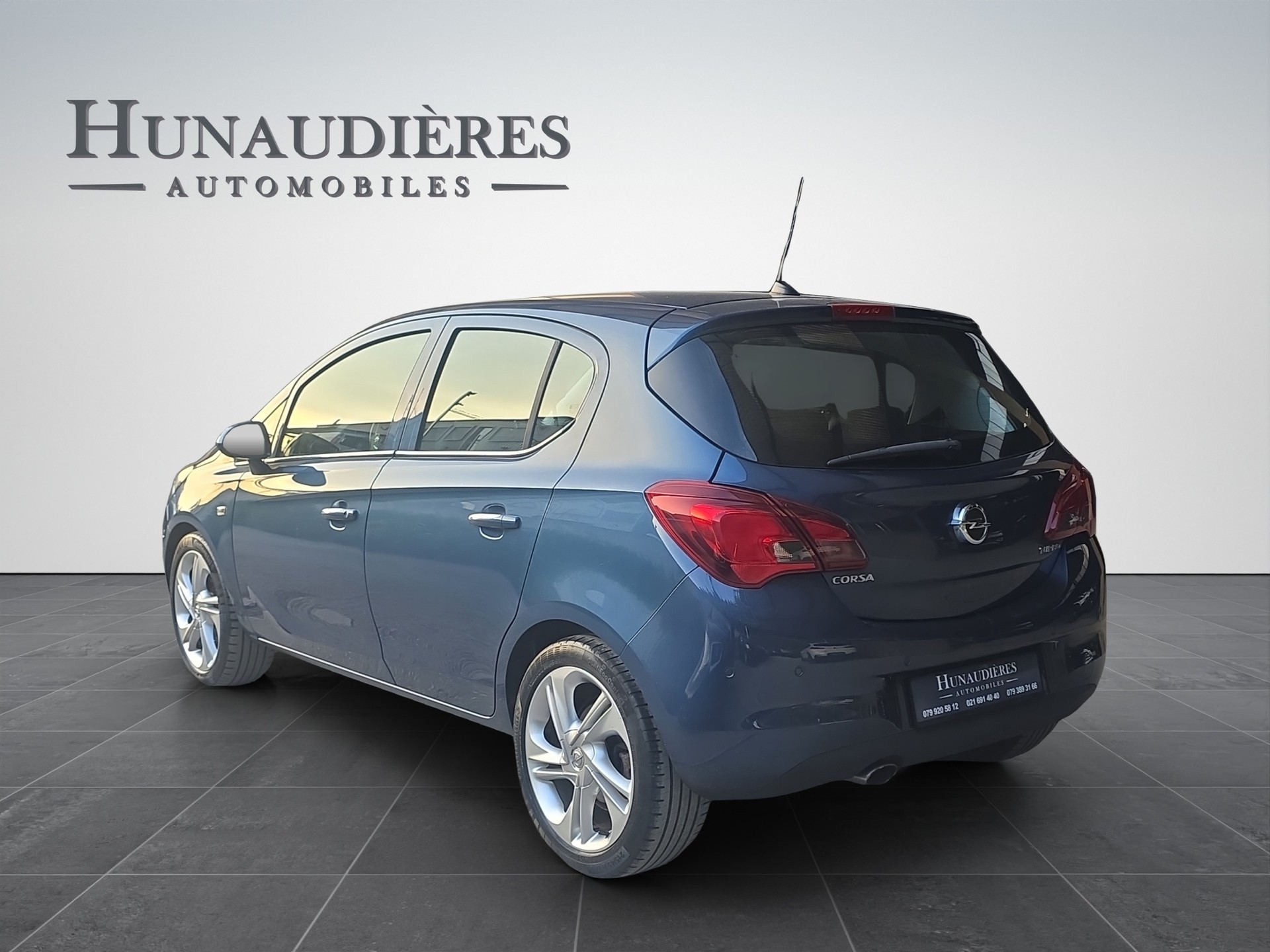 OPEL Corsa 1.0 T EcoFLEX Cosmo-image-5