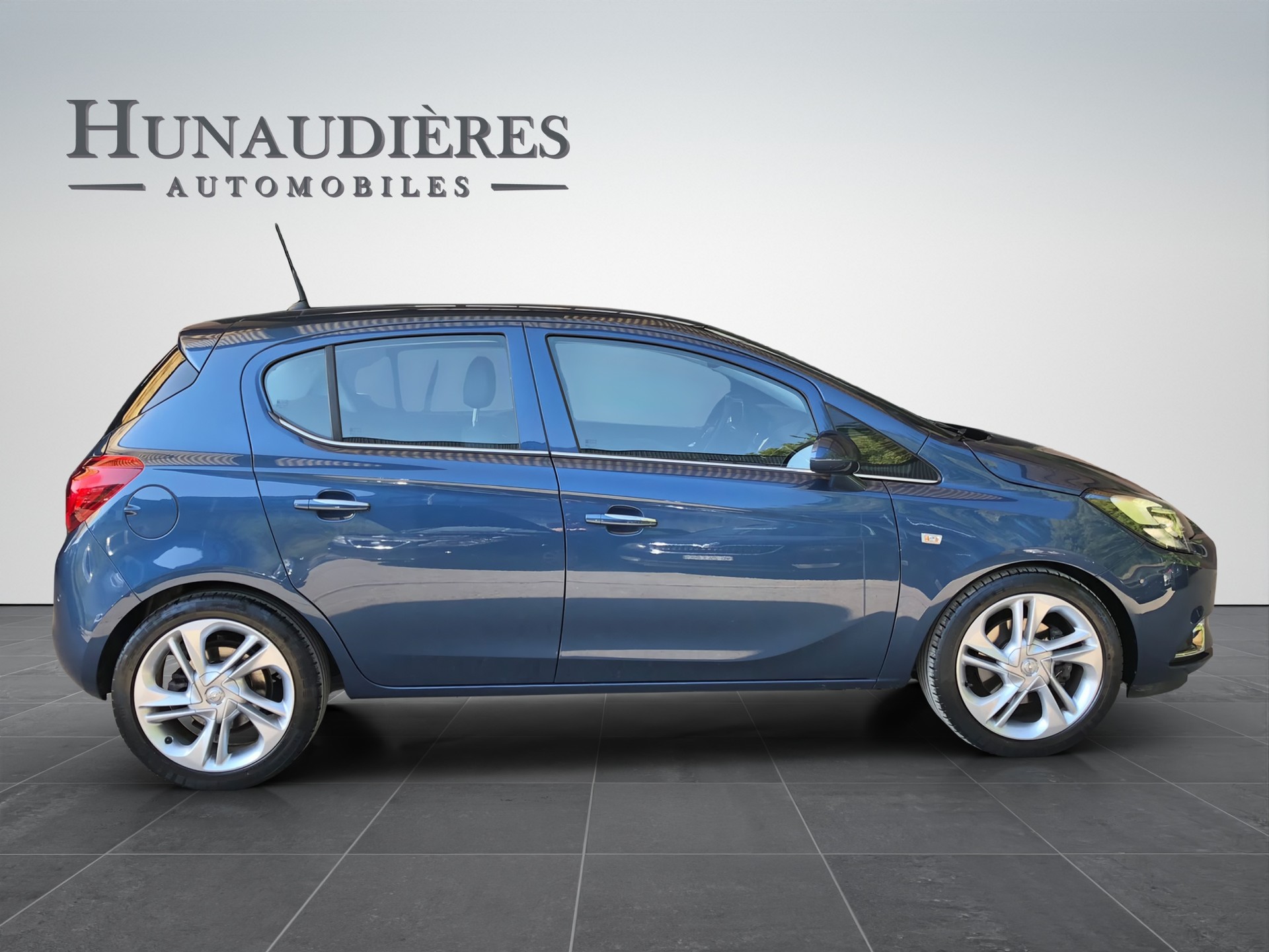 OPEL Corsa 1.0 T EcoFLEX Cosmo-image-12