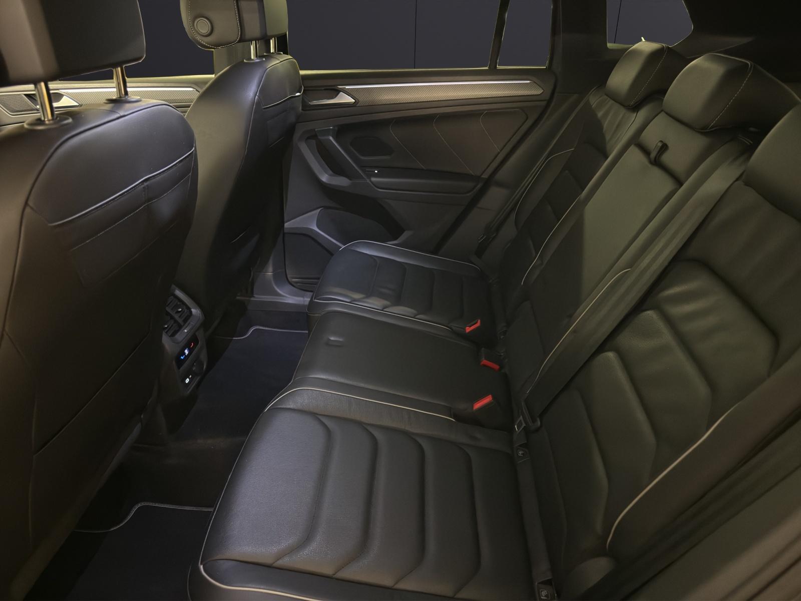 VW Tiguan 2.0 TDI SCR R-Line DSG mit Anhängerkupplung abschwenkbar!-image-17