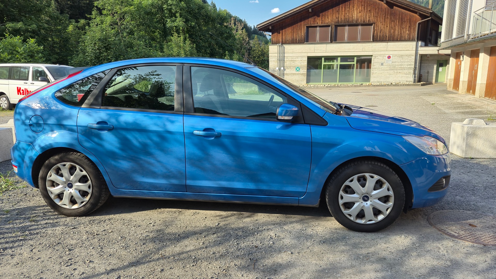 FORD 2.0i 16V Titanium-image-2