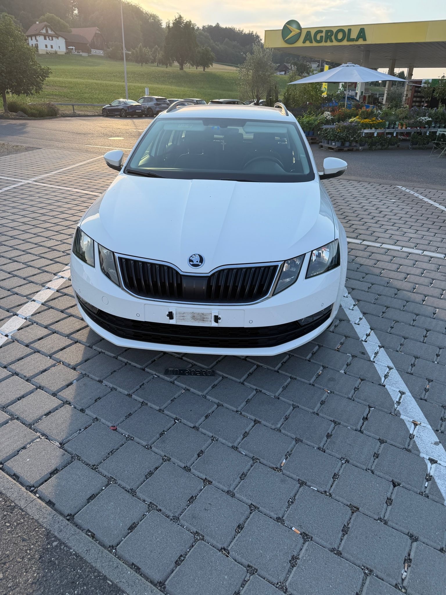 SKODA 1.6 TDI 115 Soleil DSG-image-0