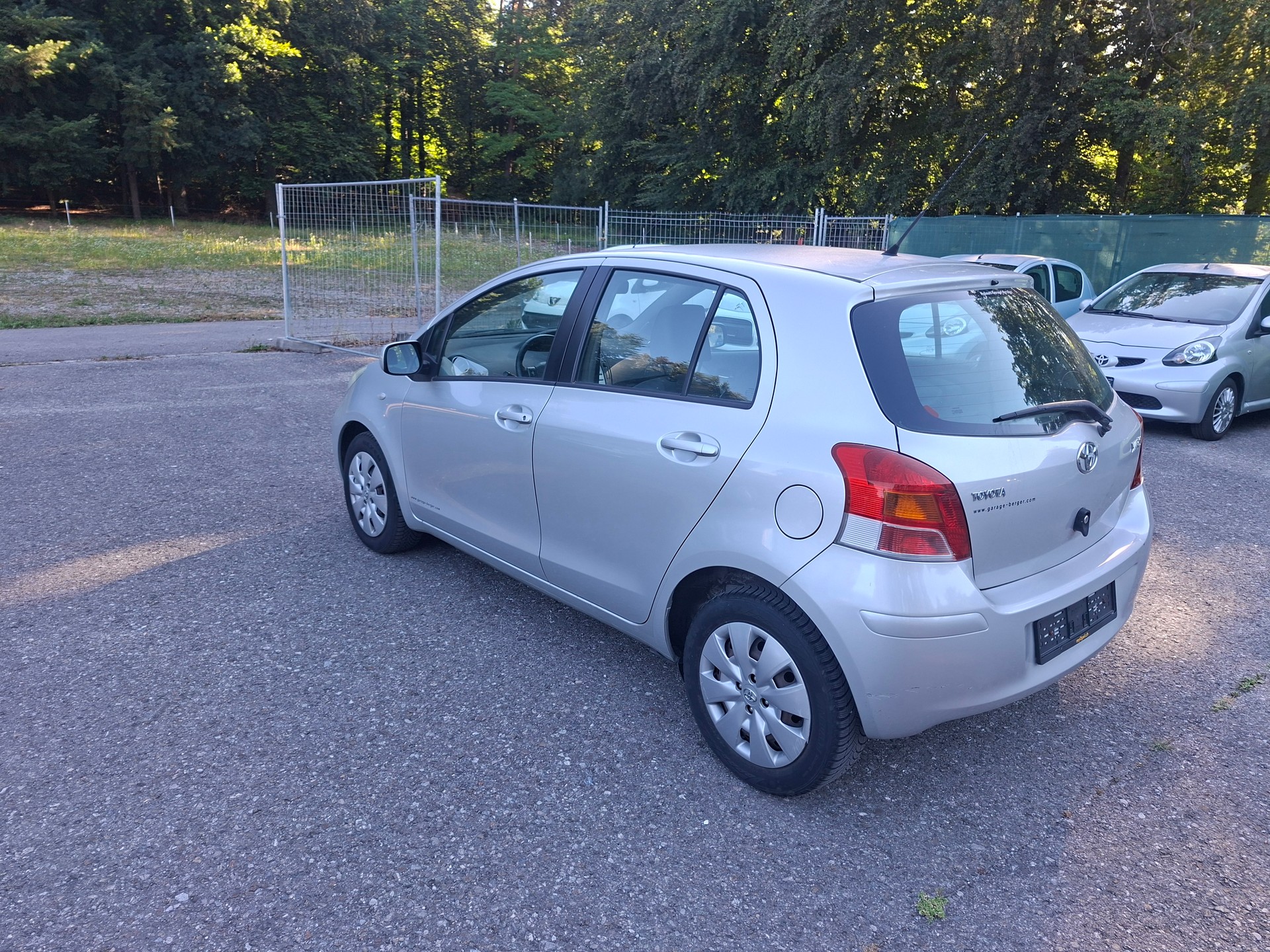 TOYOTA Yaris 1.33 Linea Luna-image-5