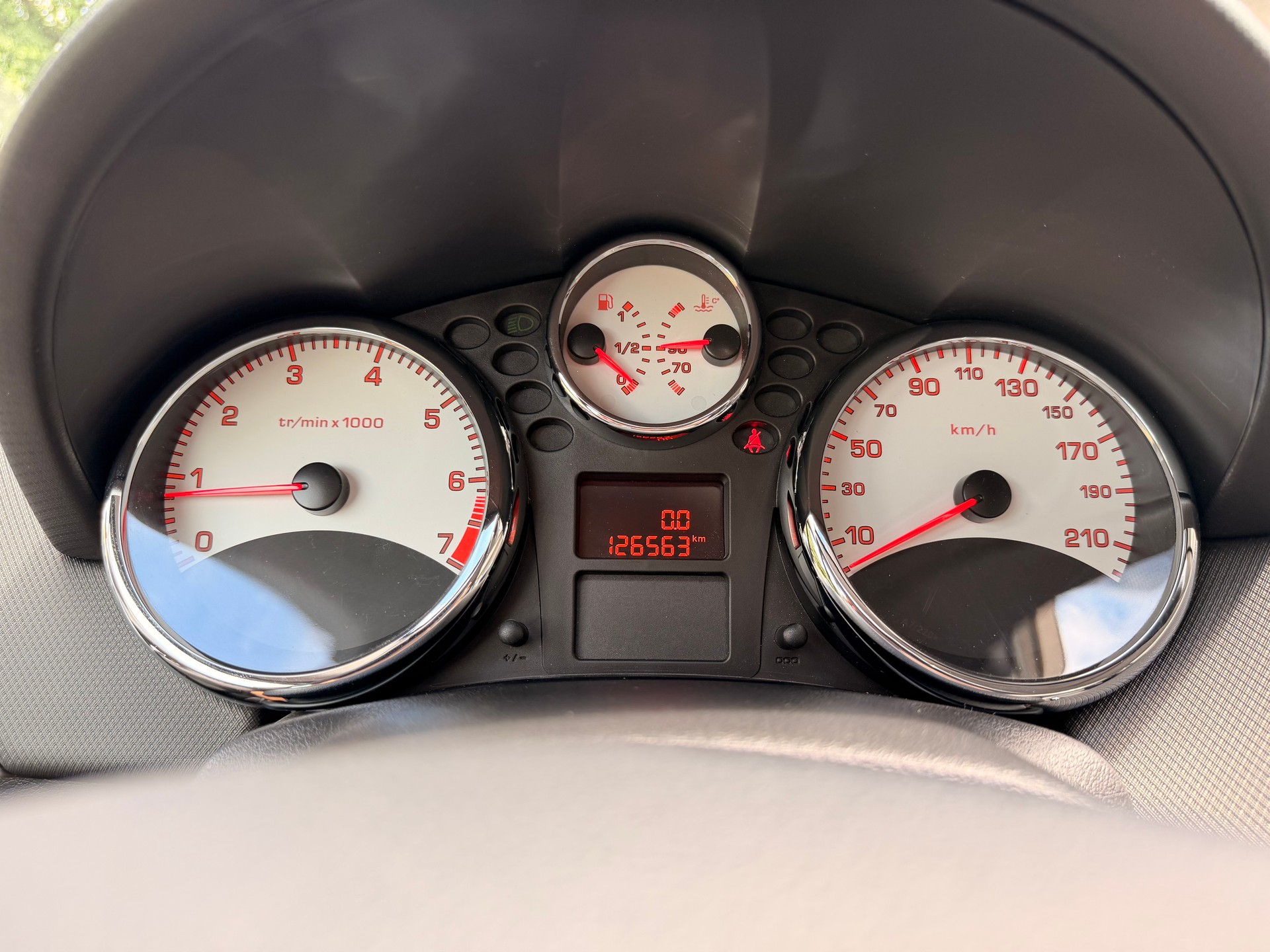 PEUGEOT 207 1.6 16V Sport-image-9