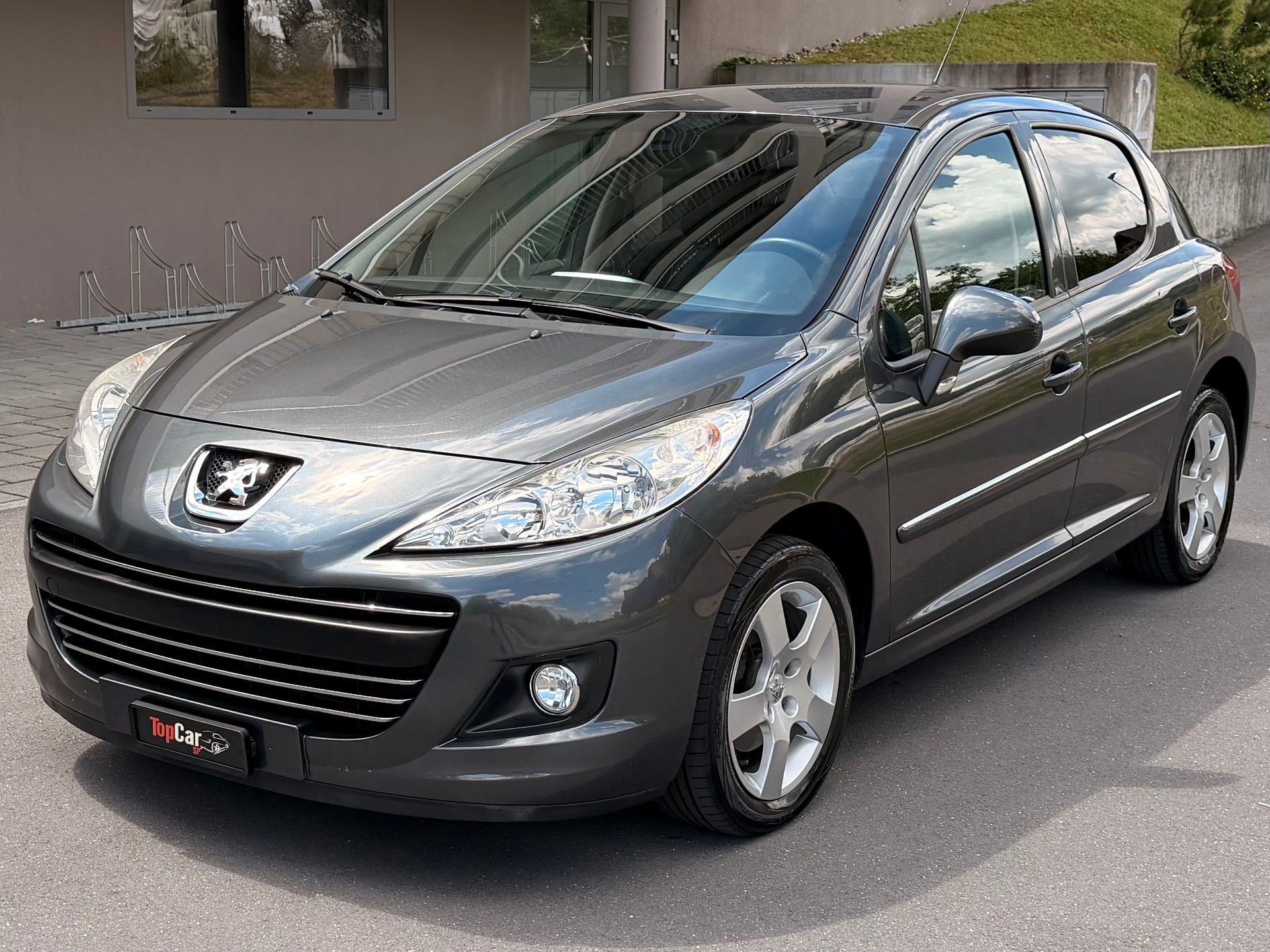 PEUGEOT 207 1.6 16V Sport-image-6