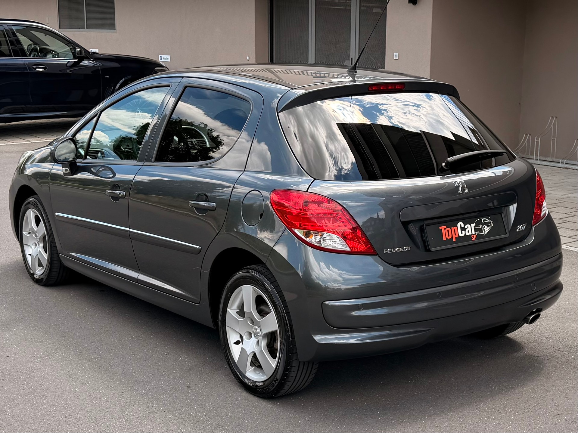 PEUGEOT 207 1.6 16V Sport-image-4