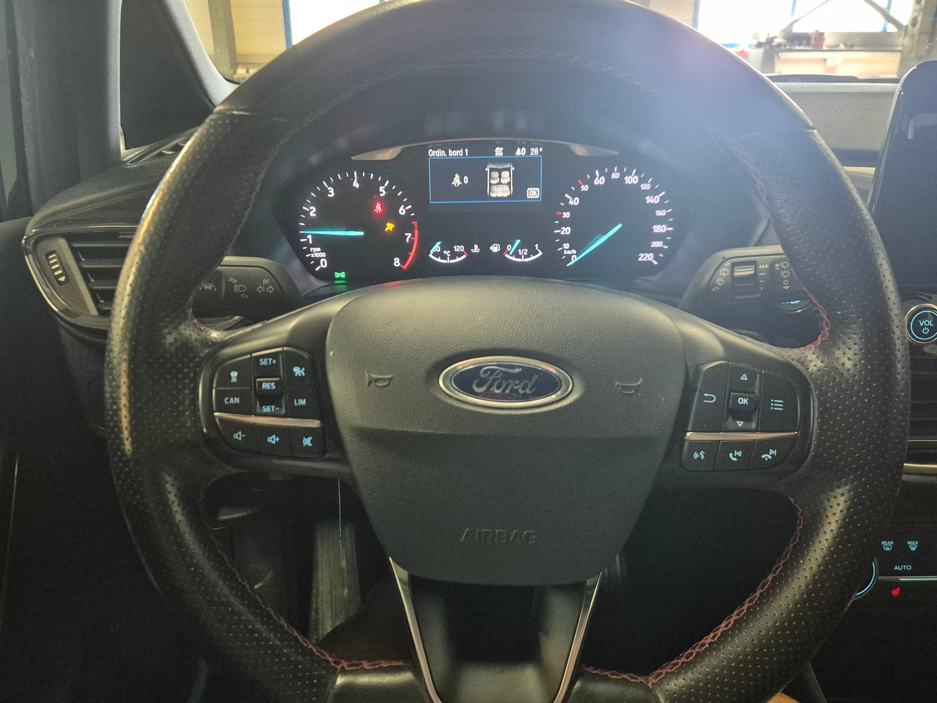 FORD Fiesta 1.0 SCTi ST Line-image-5