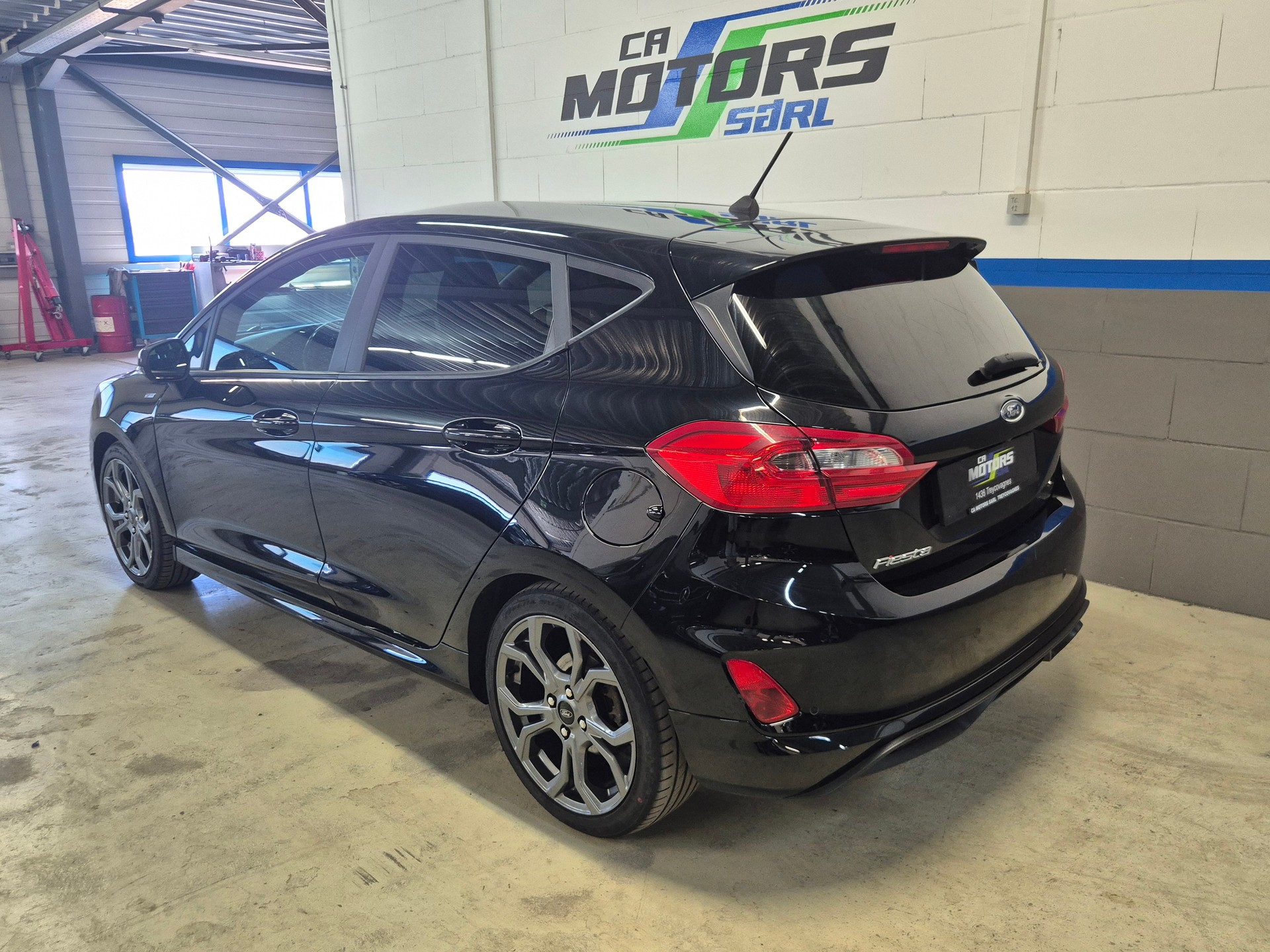 FORD Fiesta 1.0 SCTi ST Line-image-4