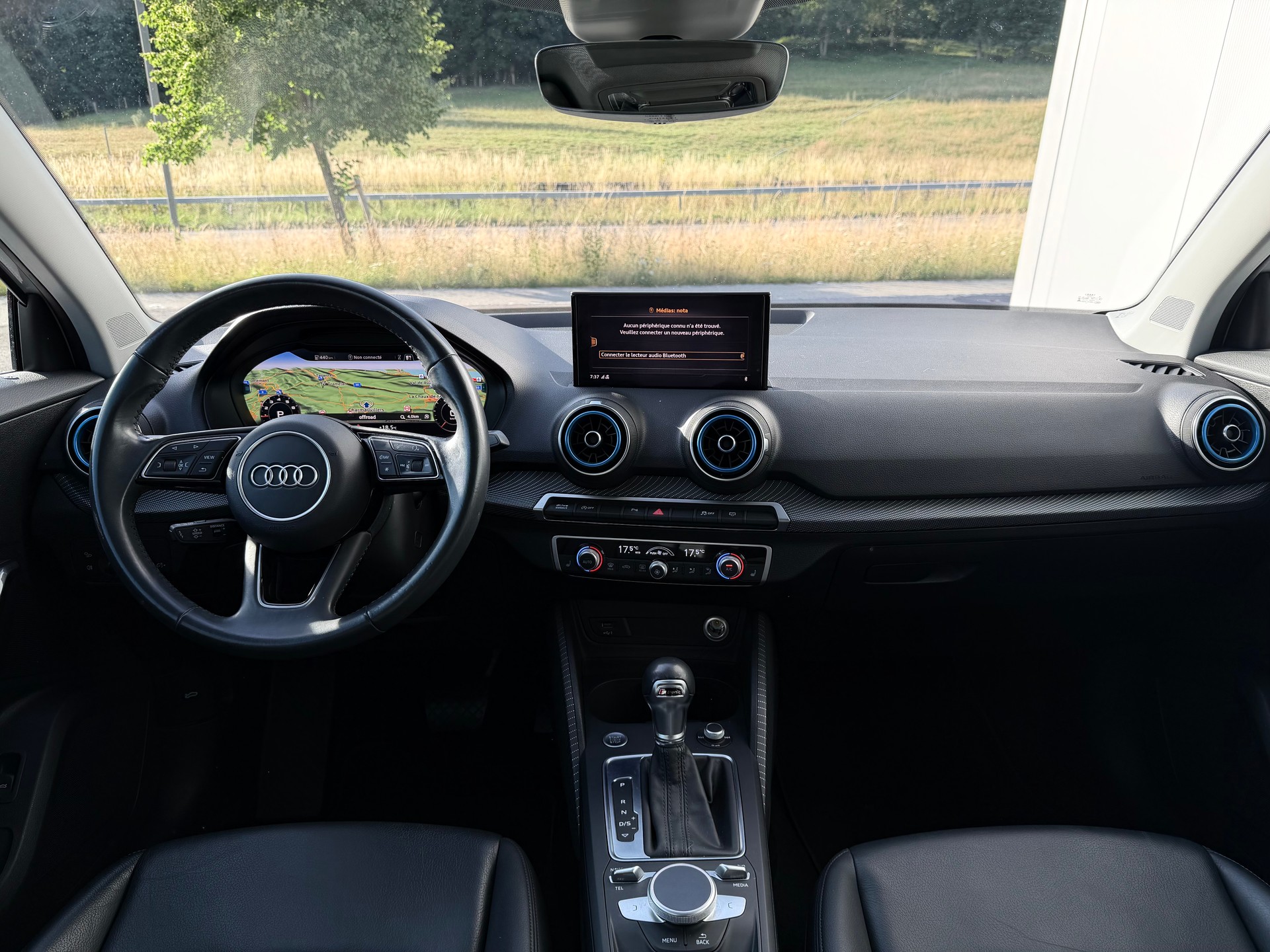 AUDI Q2 35 TFSI *SLine* S-tronic-image-7