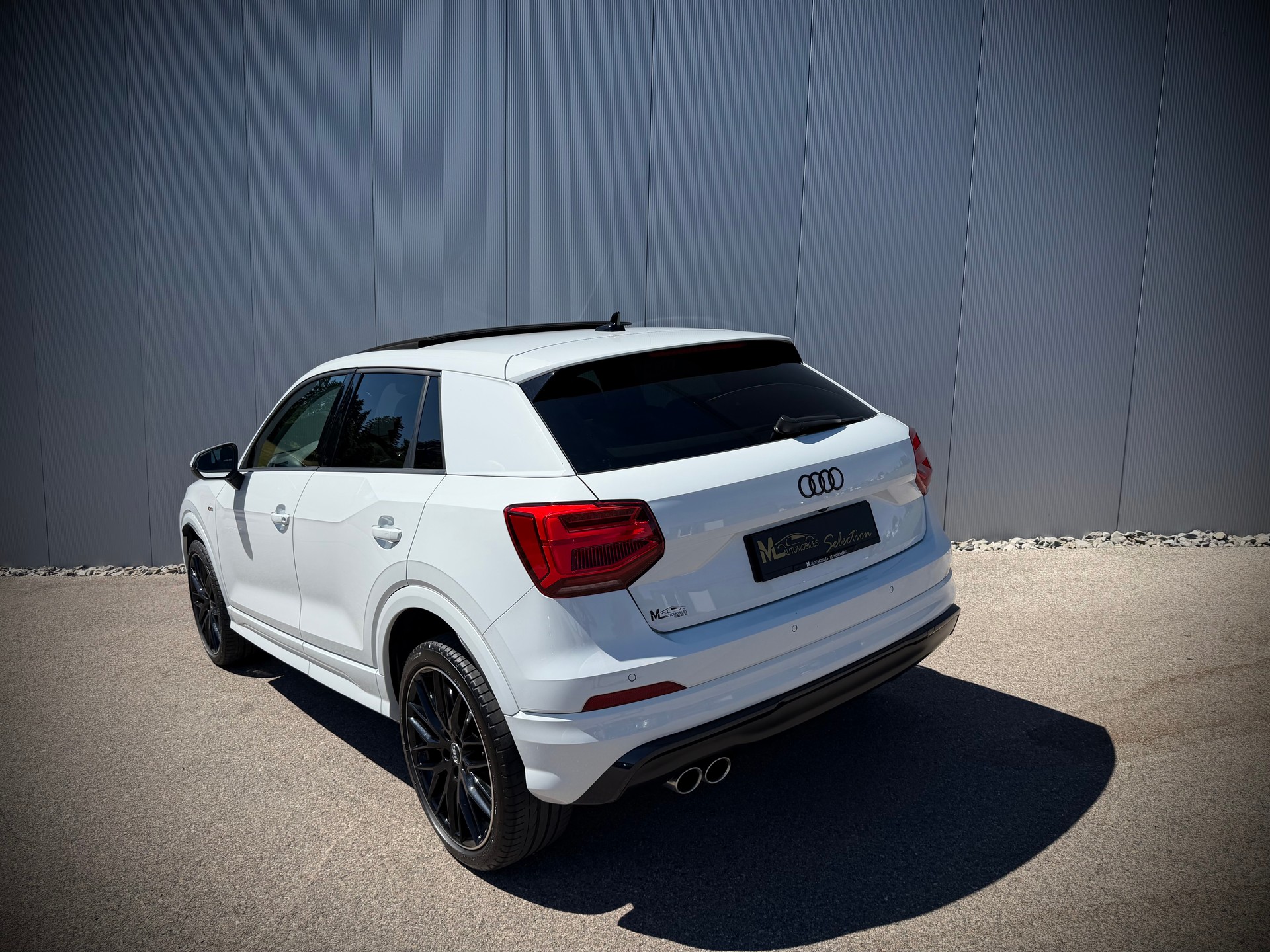 AUDI Q2 35 TFSI *SLine* S-tronic-image-4