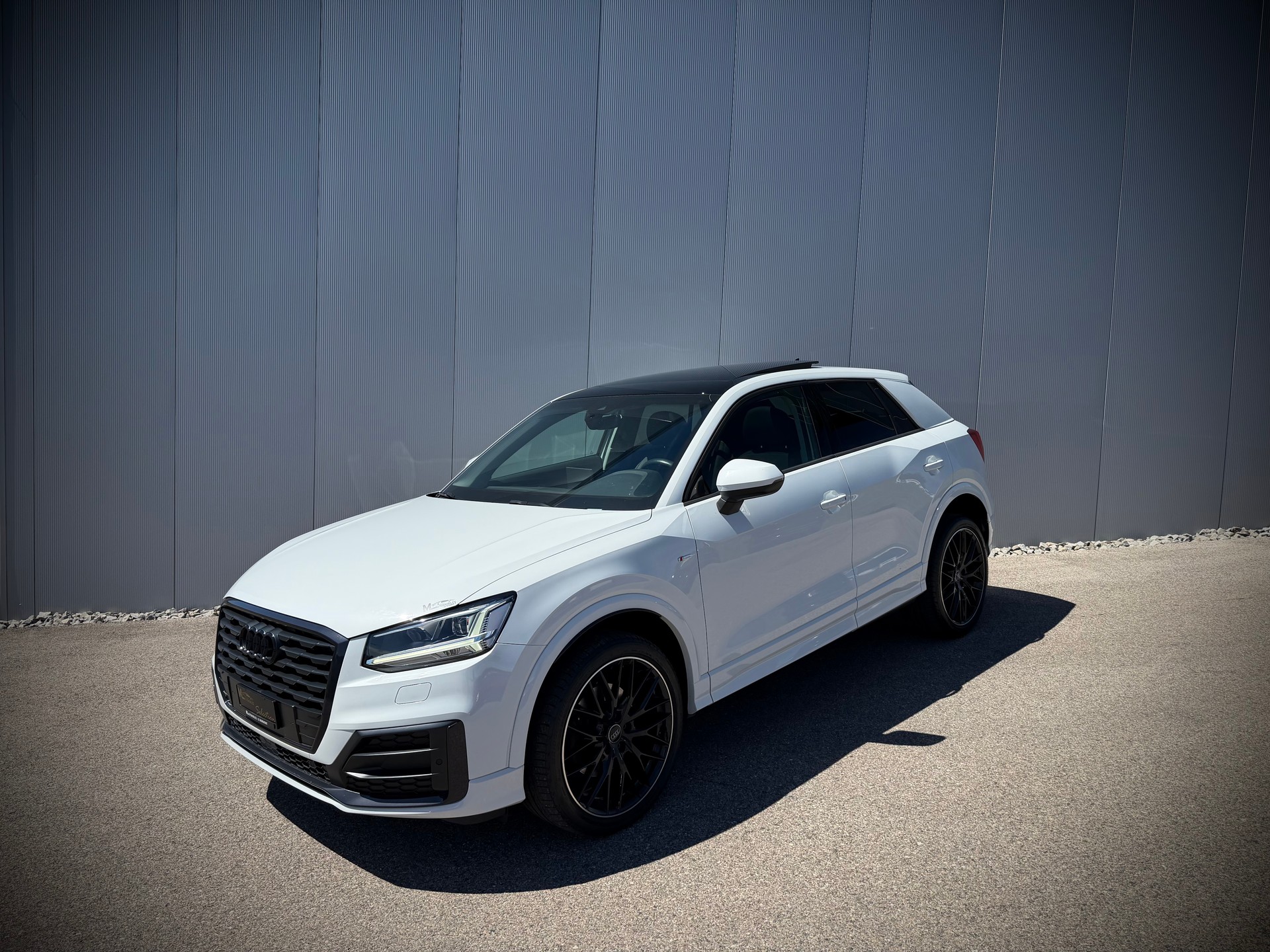 AUDI Q2 35 TFSI *SLine* S-tronic-image-2