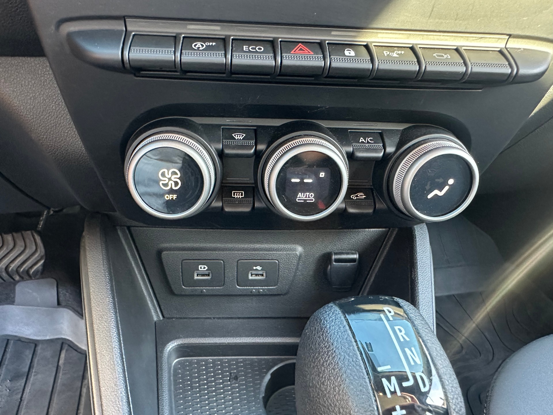 DACIA Duster TCe 150 Extreme EDC 4x2-image-8