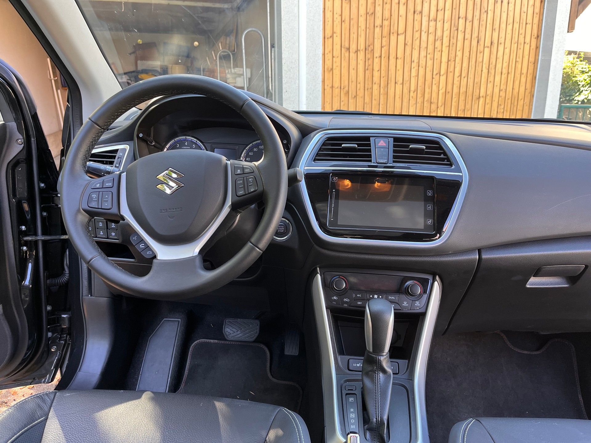 SUZUKI 1.4 T Piz Sulai Top 4x4-image-3