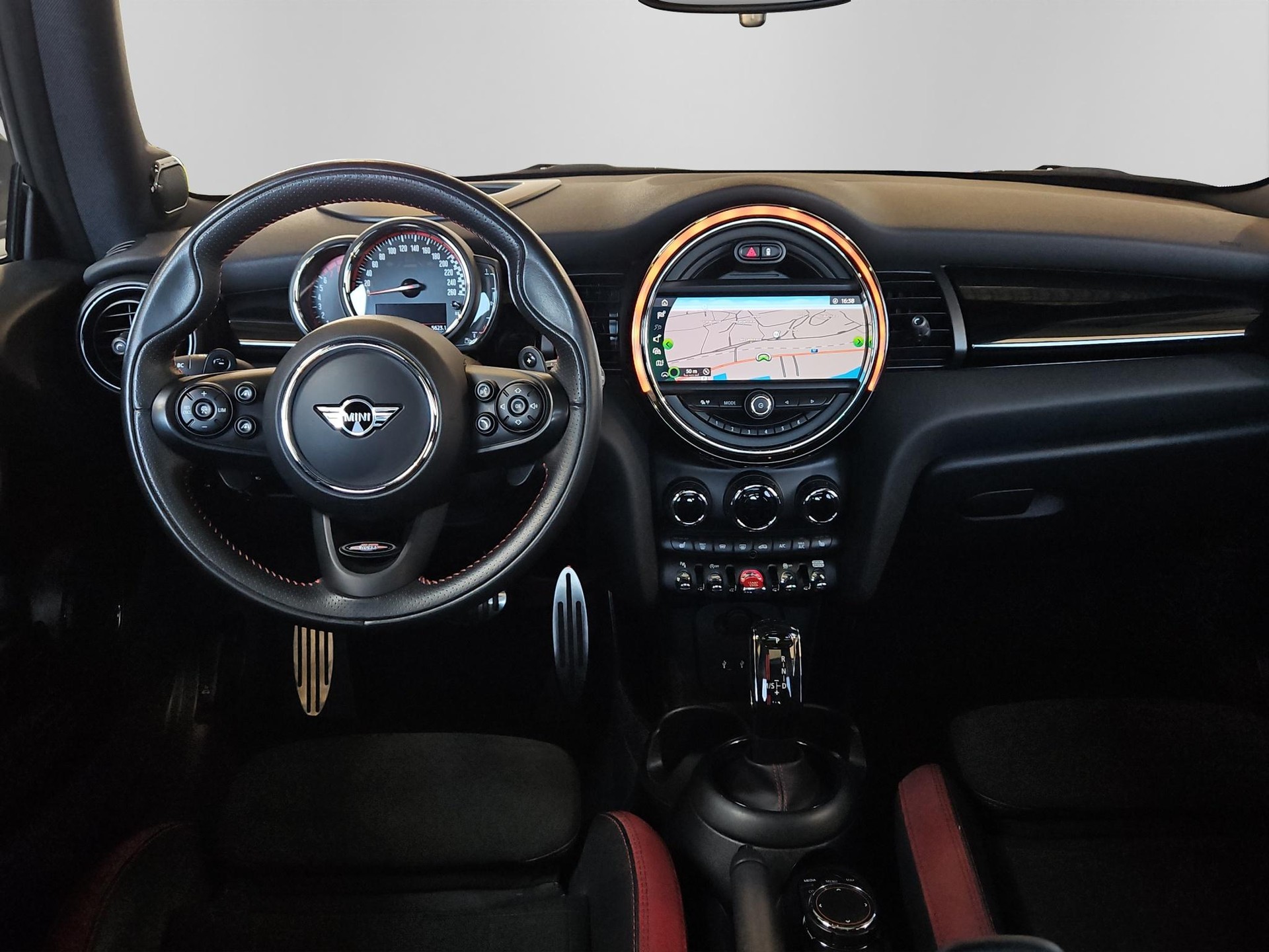 MINI JCW 3door F65-image-13
