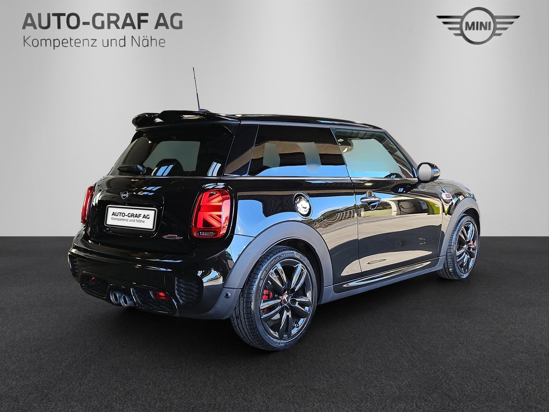 MINI JCW 3door F65-image-4
