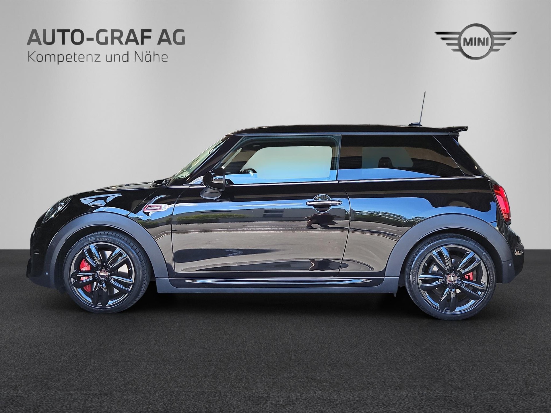 MINI JCW 3door F65-image-1