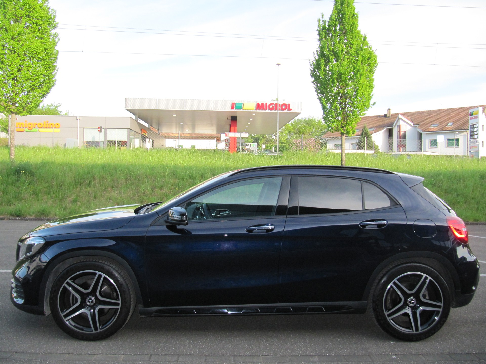 MERCEDES-BENZ GLA 220 Urban 4Matic 7G-DCT-image-8