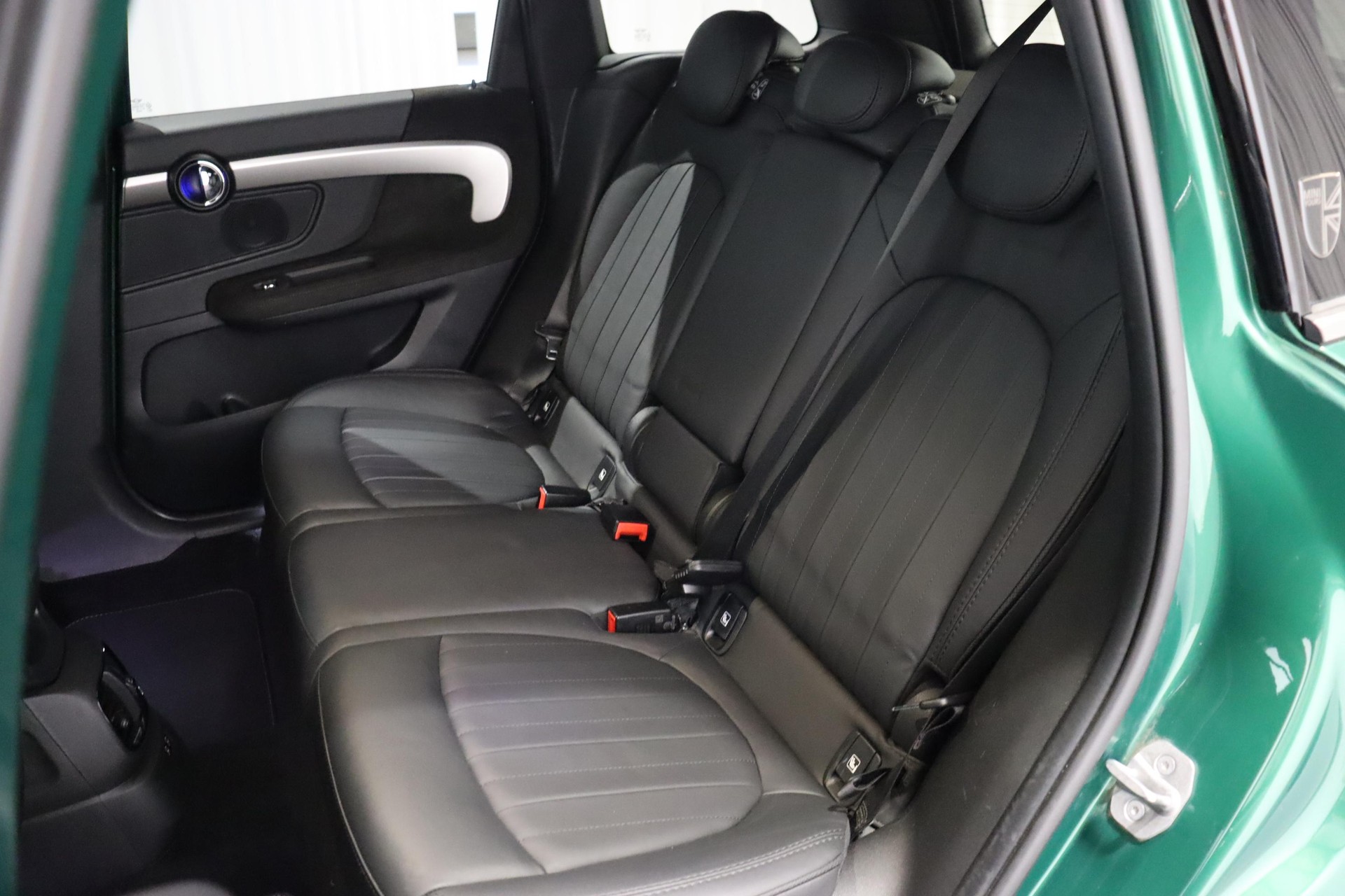 MINI Countryman F60 1.5i Cooper S E ALL4-image-11