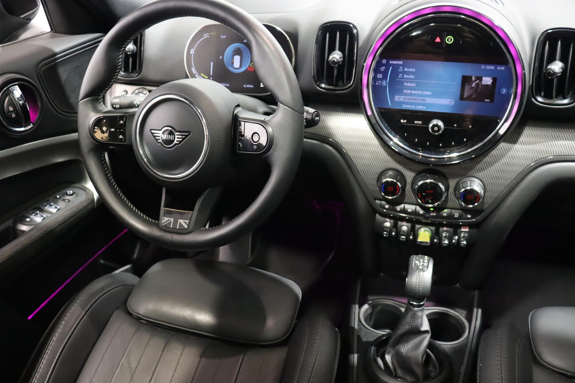 MINI Countryman F60 1.5i Cooper S E ALL4-image-8