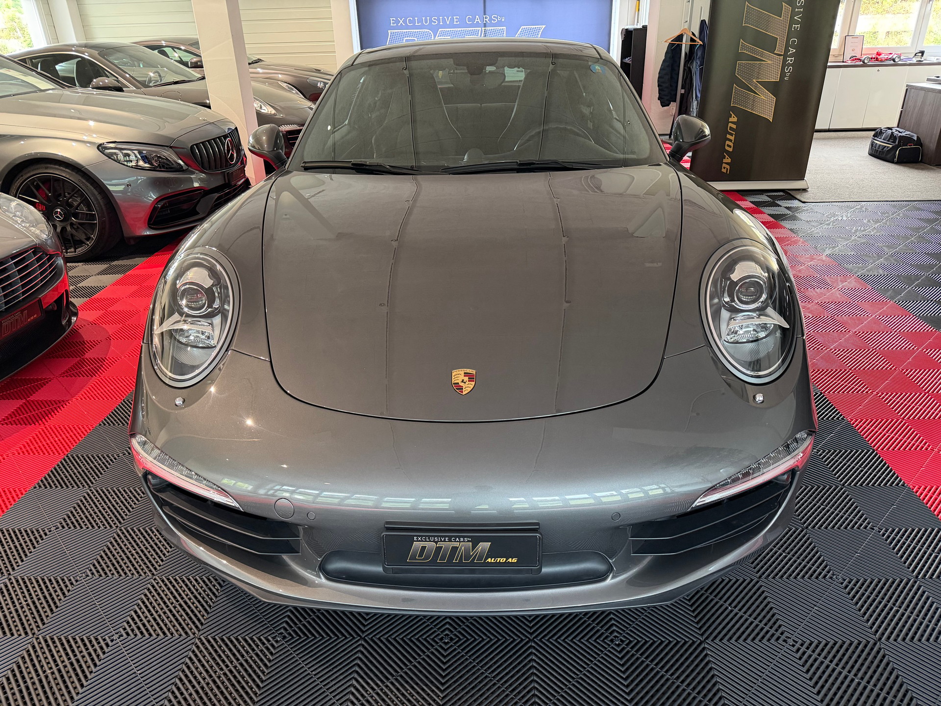 PORSCHE 911 Carrera S-image-6