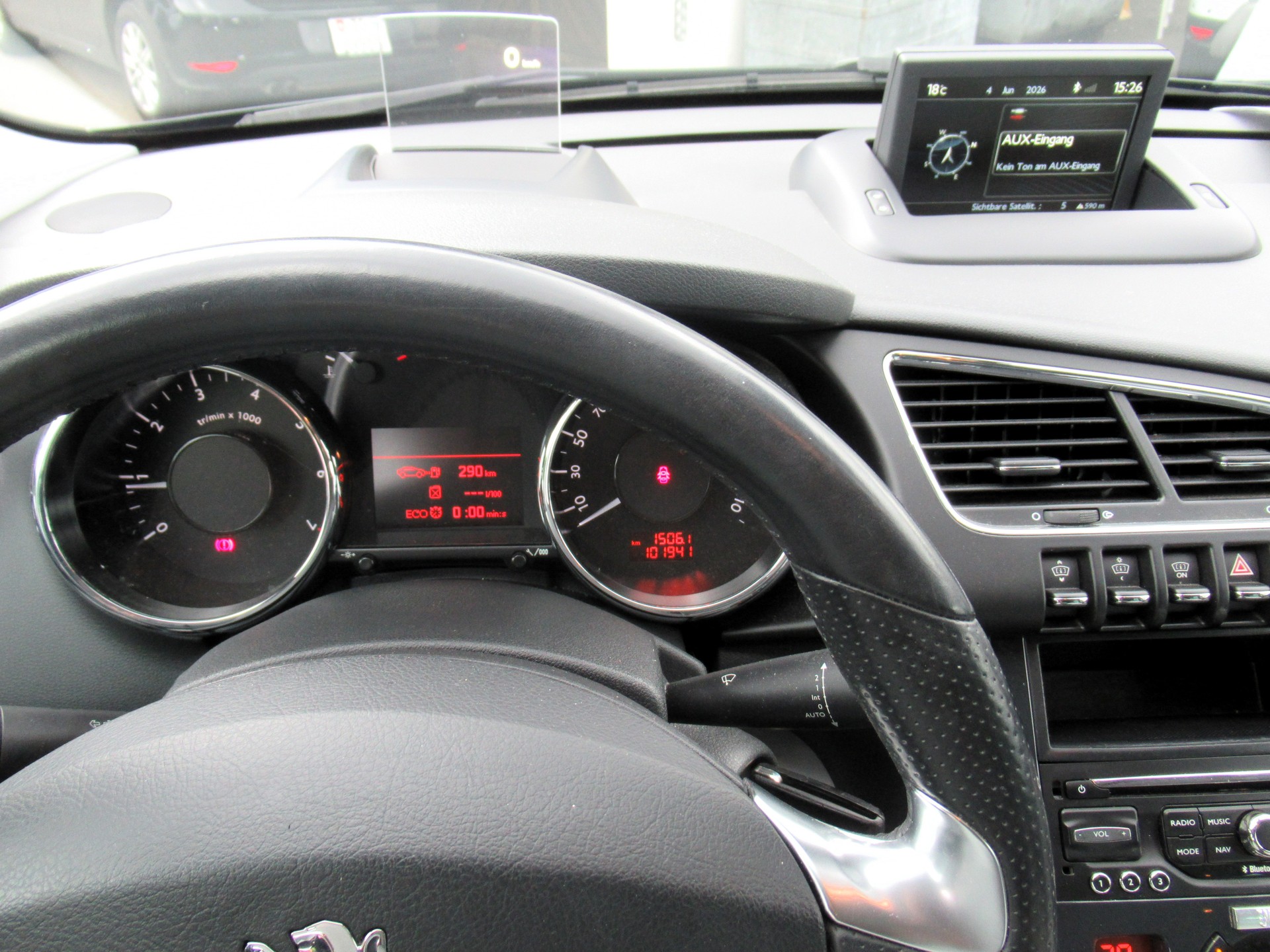 PEUGEOT 3008 1.2 Pure Tech Féline-image-8