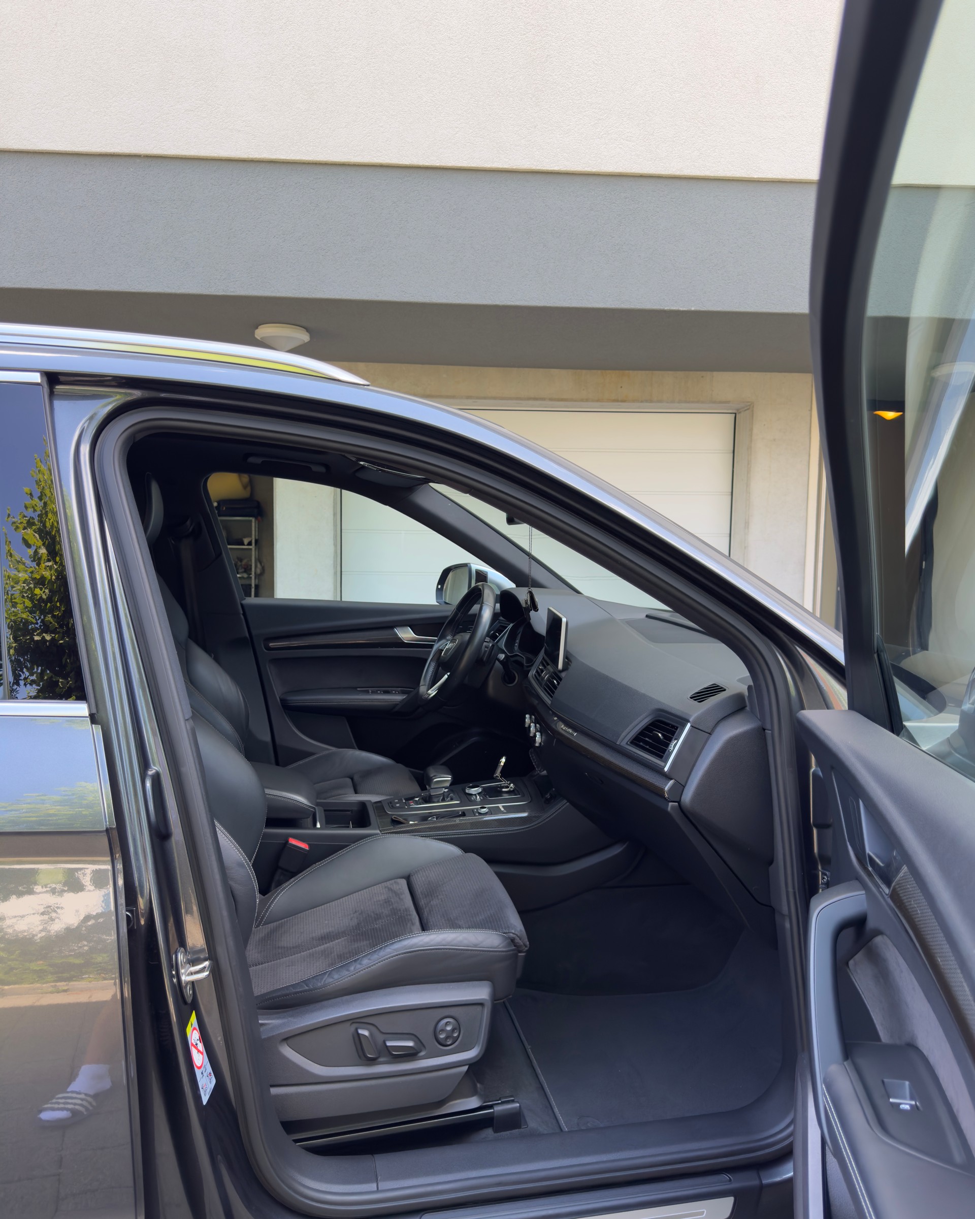 AUDI 3.0 V6 TFSI quattro T-Tronic-image-3