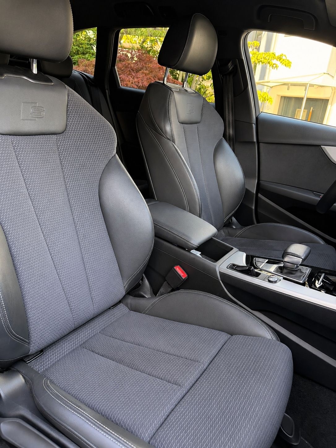 AUDI 2.0 45 TFSI S Line quattro S-Tronic-image-5