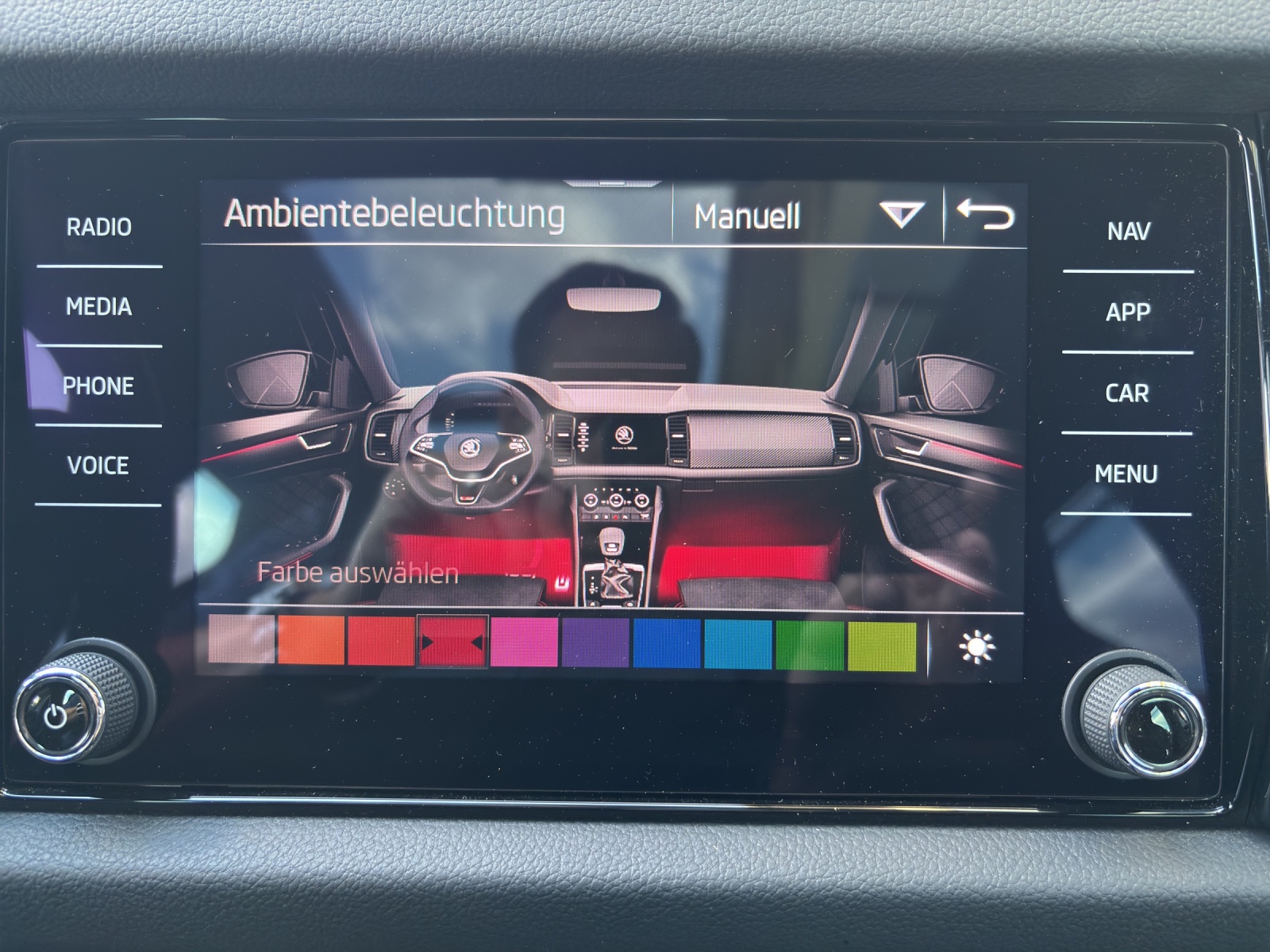 SKODA Kodiaq 2.0 TSI 4x4 RS mit Panorama-Ausstell-/Schiebedach-image-21
