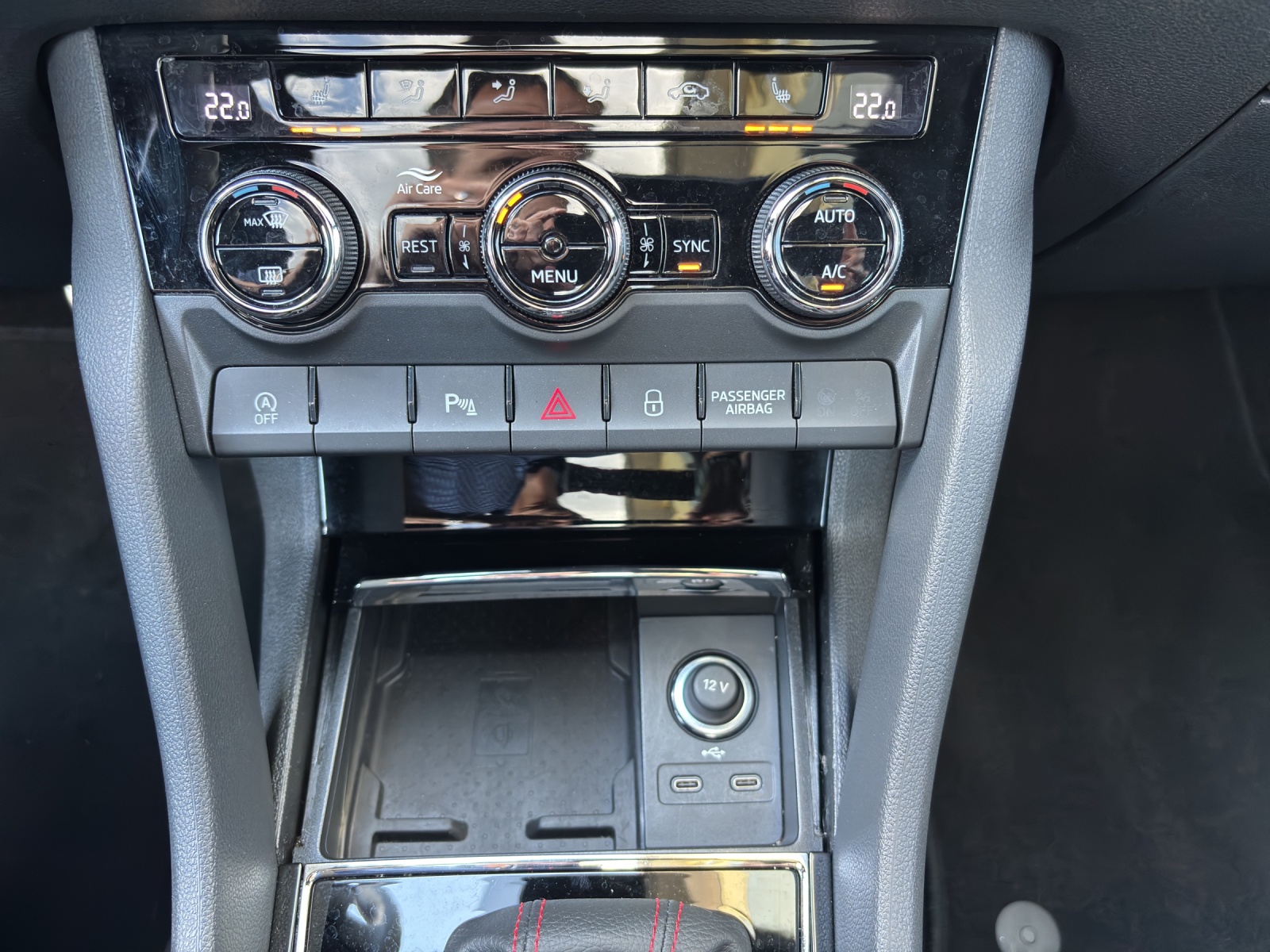 SKODA Kodiaq 2.0 TSI 4x4 RS mit Panorama-Ausstell-/Schiebedach-image-15