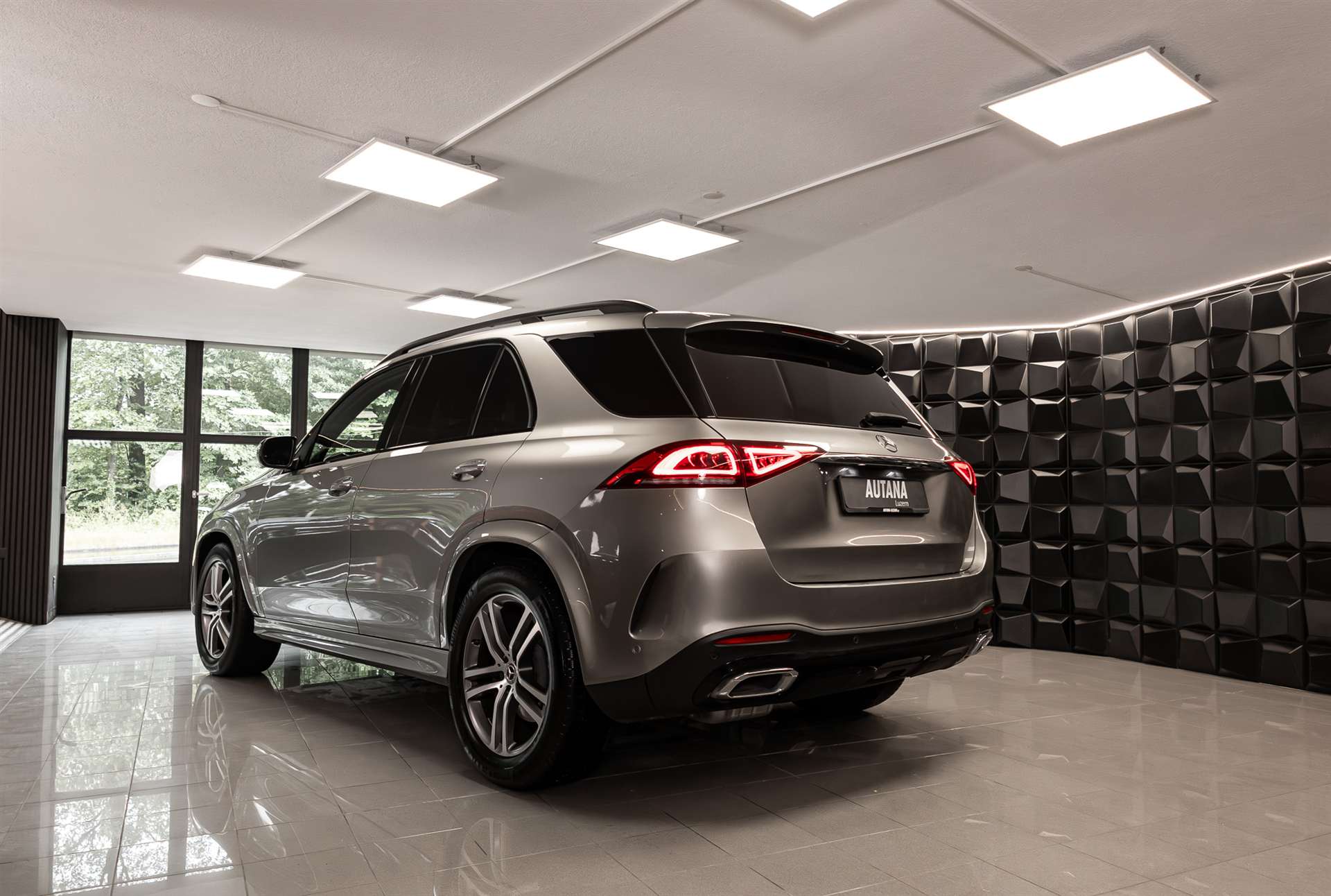 MERCEDES-BENZ GLE 400 d 4Matic AMG Line 9G-Tronic-image-2