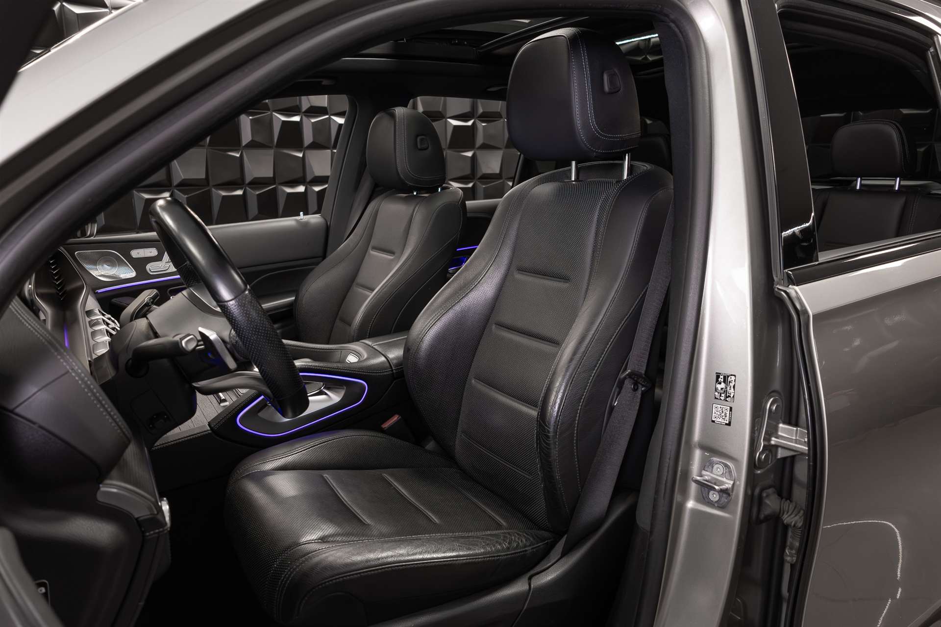 MERCEDES-BENZ GLE 400 d 4Matic AMG Line 9G-Tronic-image-13