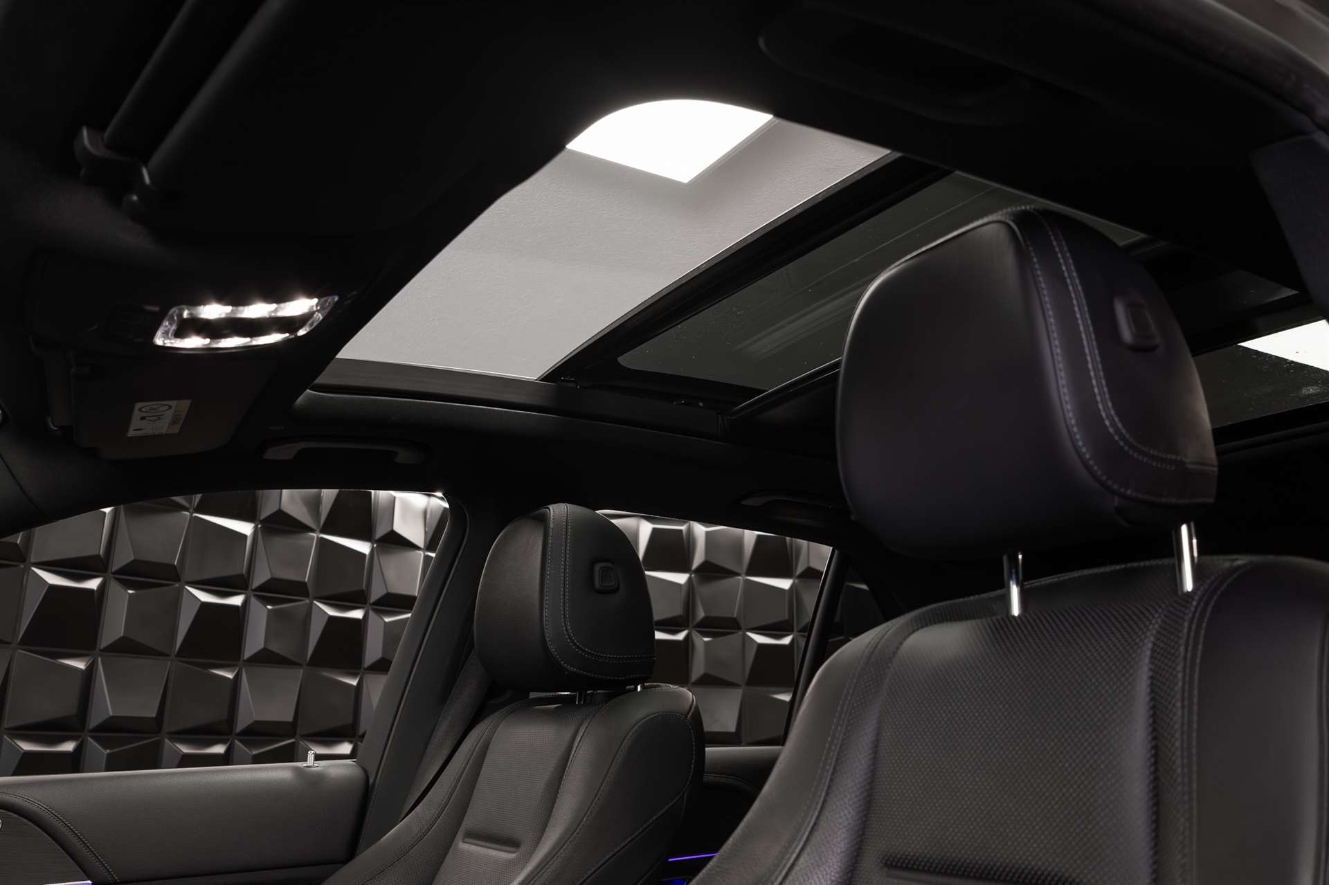 MERCEDES-BENZ GLE 400 d 4Matic AMG Line 9G-Tronic-image-14