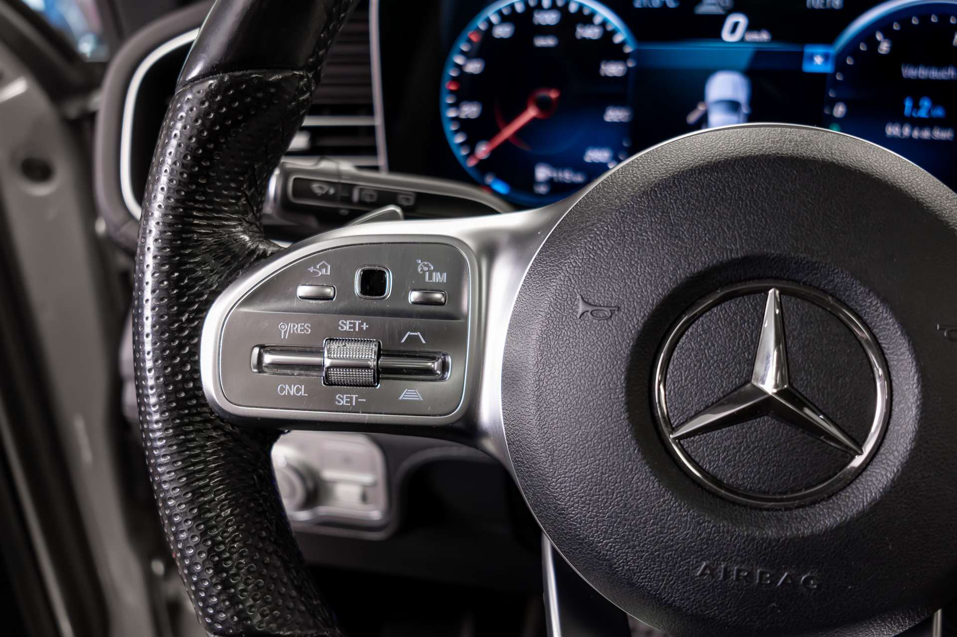 MERCEDES-BENZ GLE 400 d 4Matic AMG Line 9G-Tronic-image-8