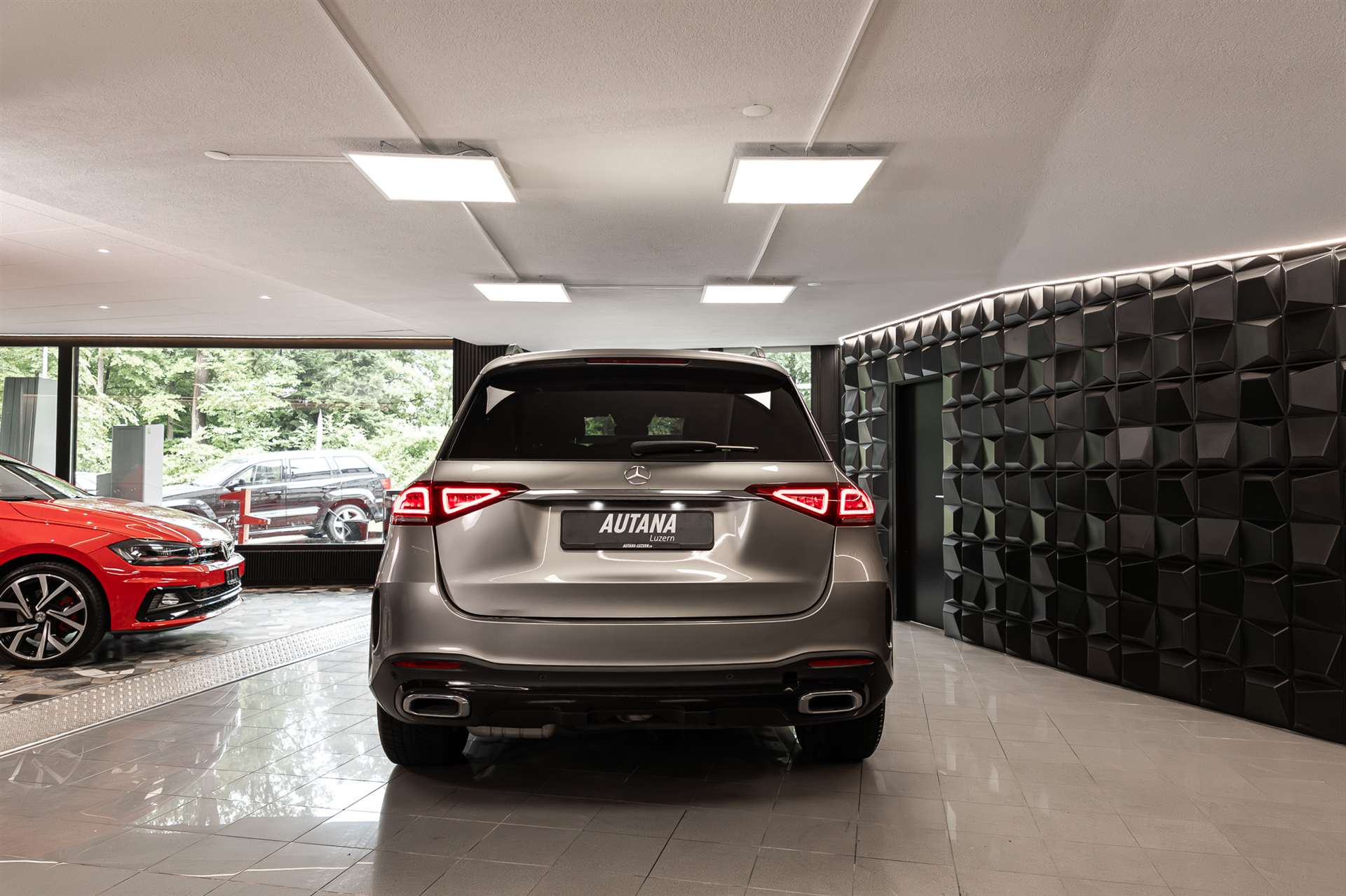 MERCEDES-BENZ GLE 400 d 4Matic AMG Line 9G-Tronic-image-4