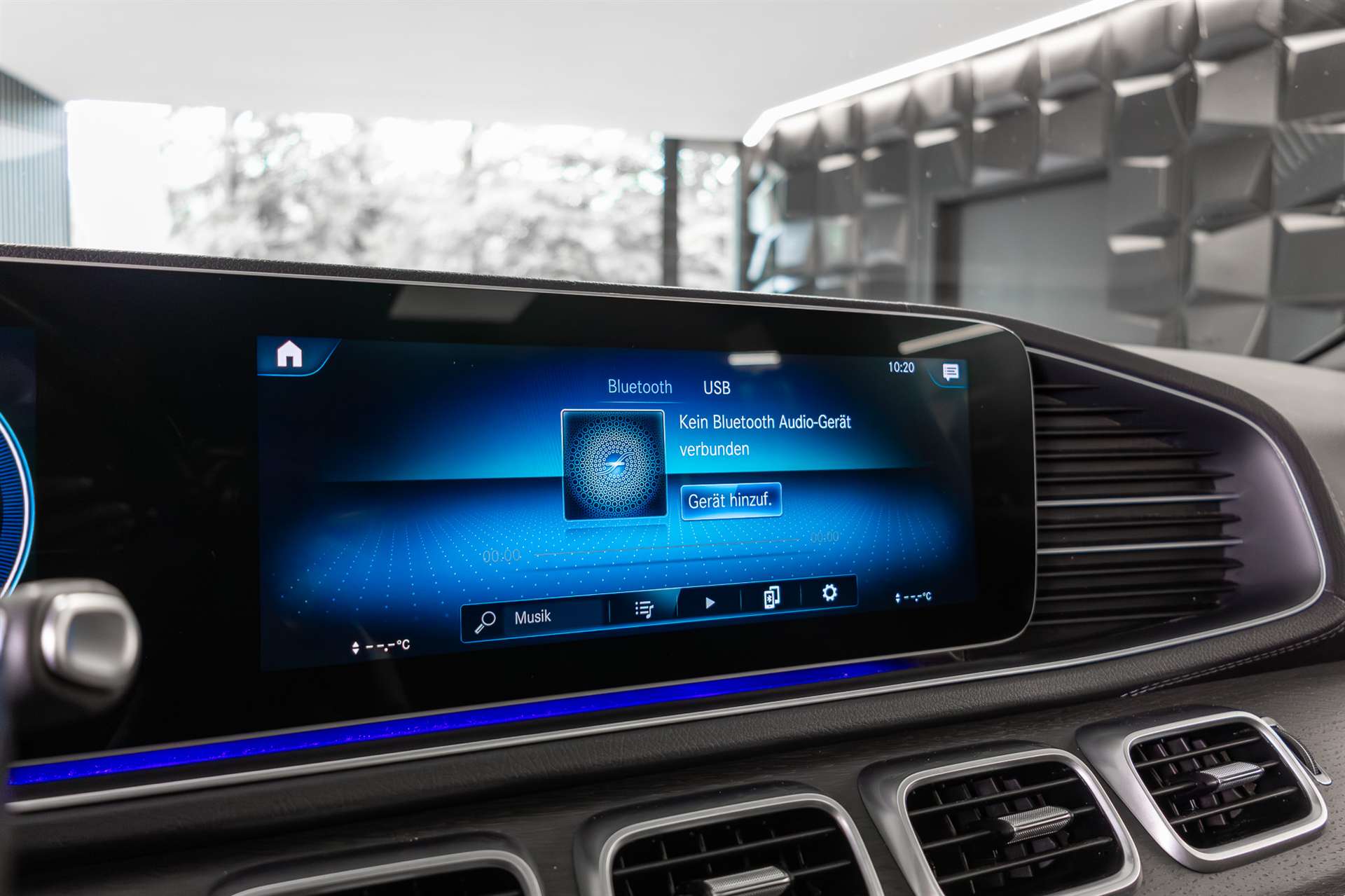 MERCEDES-BENZ GLE 400 d 4Matic AMG Line 9G-Tronic-image-17