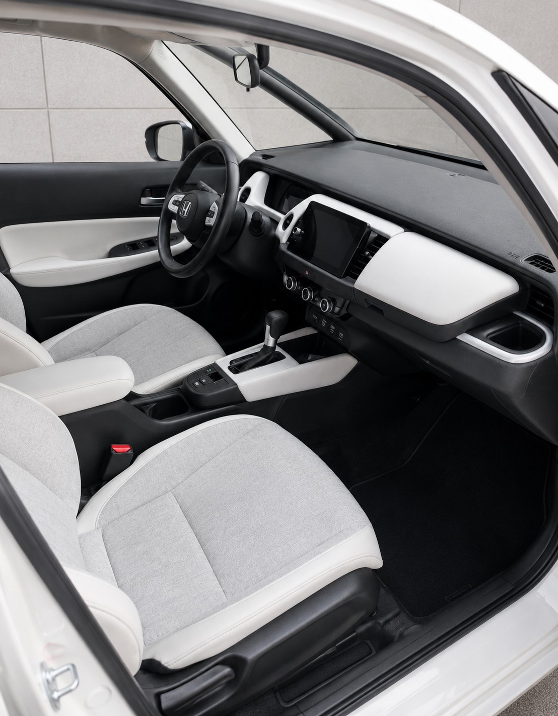 HONDA Jazz 1.5 i-MMD Executive e-CVT Hybrid-image-3