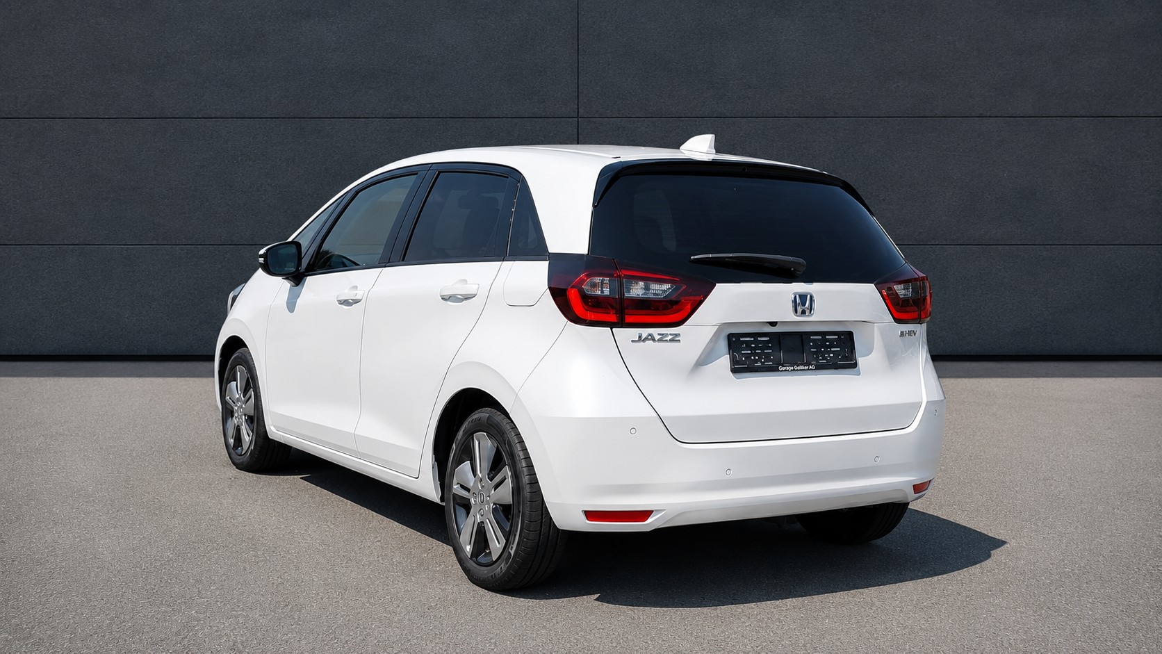 HONDA Jazz 1.5 i-MMD Executive e-CVT Hybrid-image-1