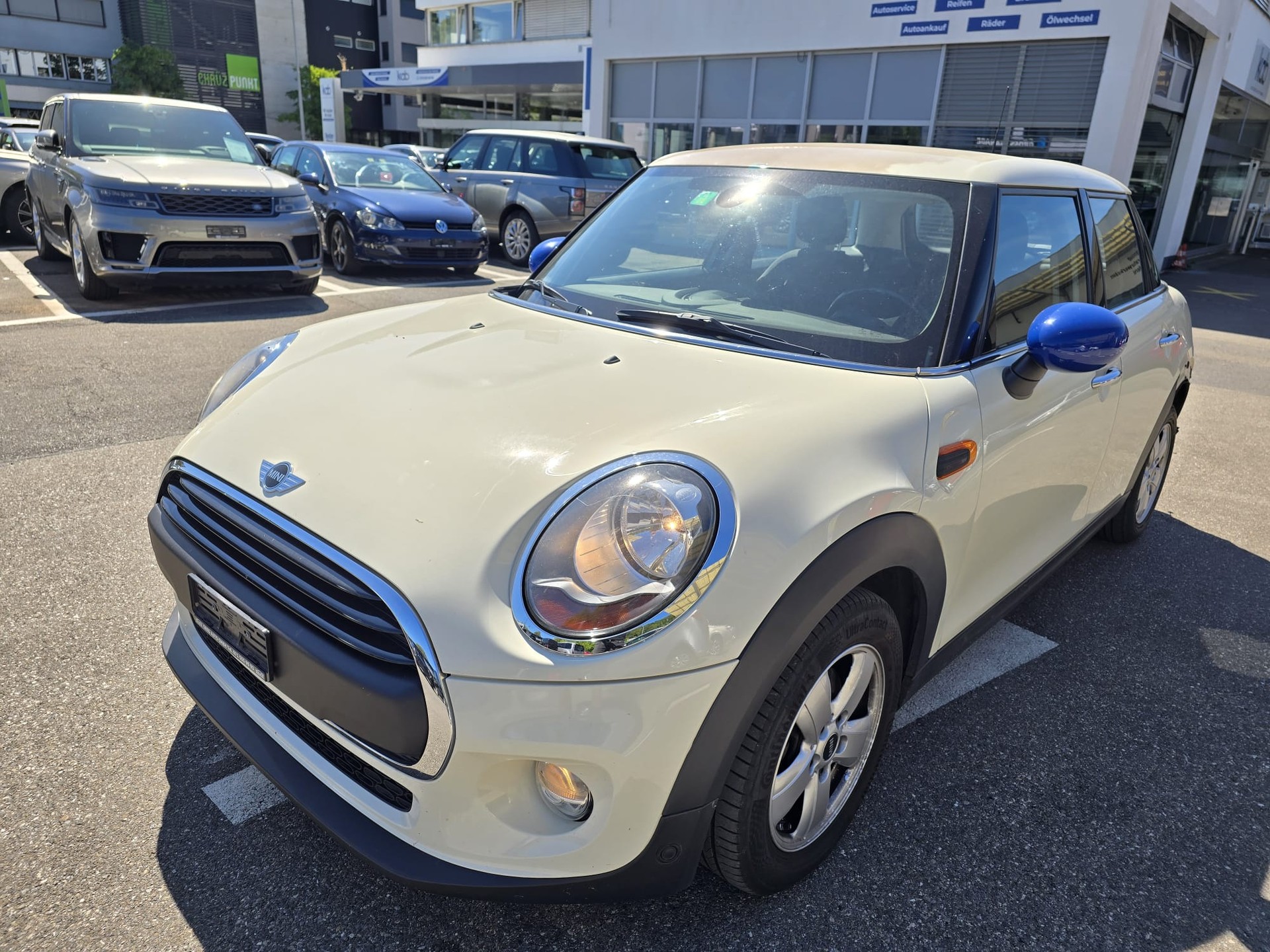 MINI One Steptronic-image-2