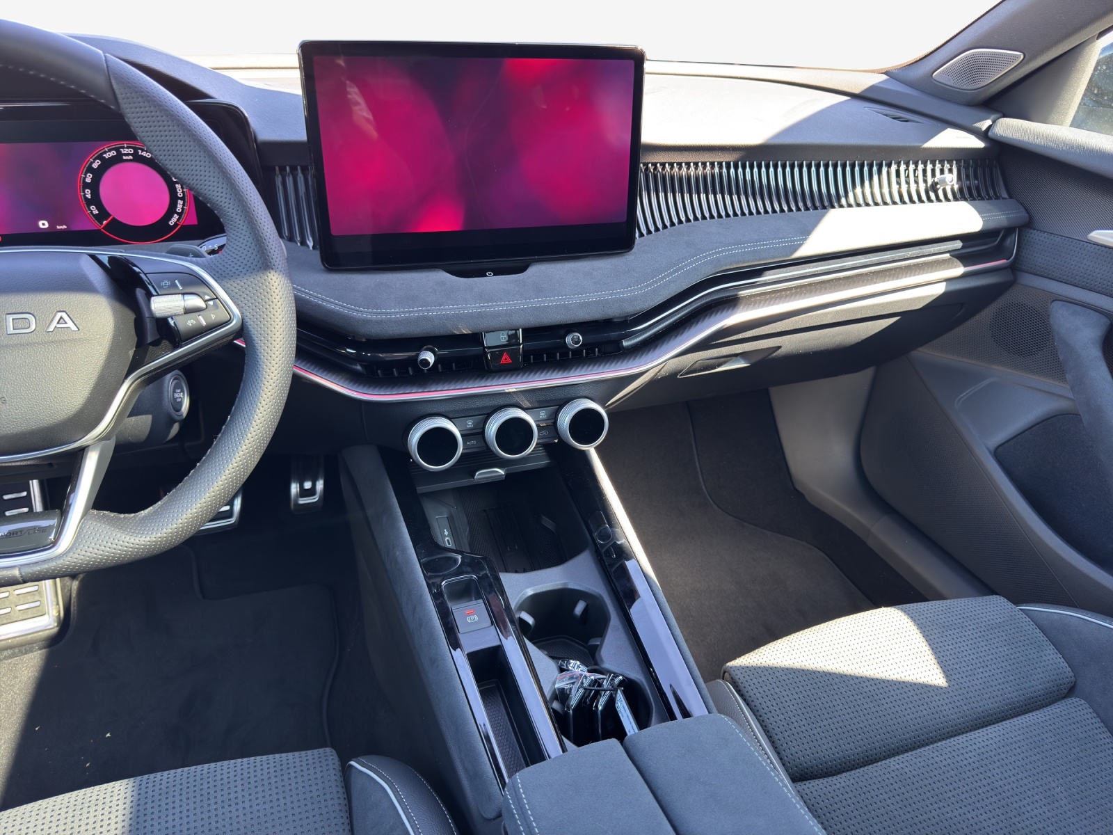 SKODA Superb Sportline 2.0 TSI 265PS 7DSG 4x4-image-10