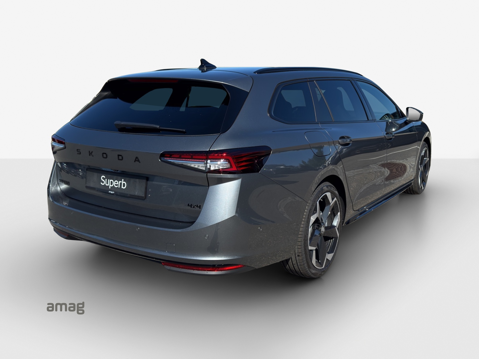 SKODA Superb Sportline 2.0 TSI 265PS 7DSG 4x4-image-4