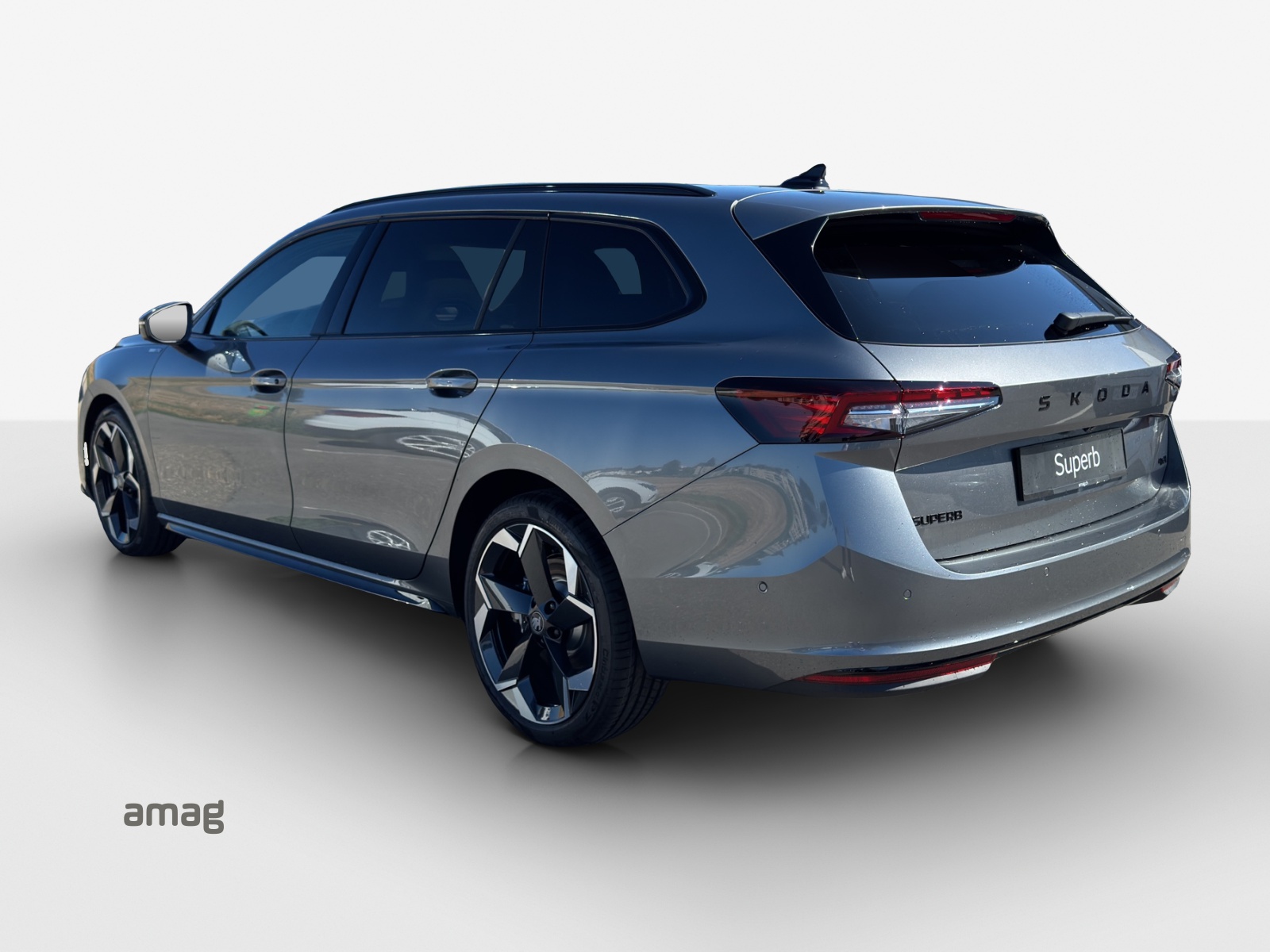 SKODA Superb Sportline 2.0 TSI 265PS 7DSG 4x4-image-2