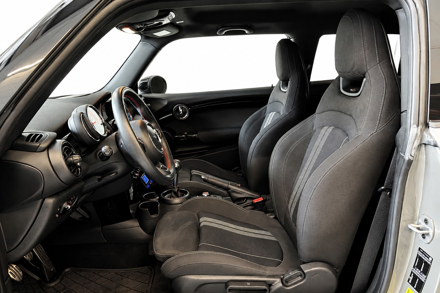 MINI Mini F56 2.0i John Cooper Works-image-9
