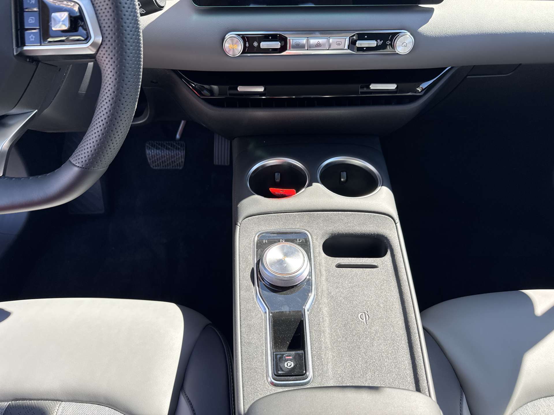 MG 4 EV 64kWh Premium Facelift Automat-image-11