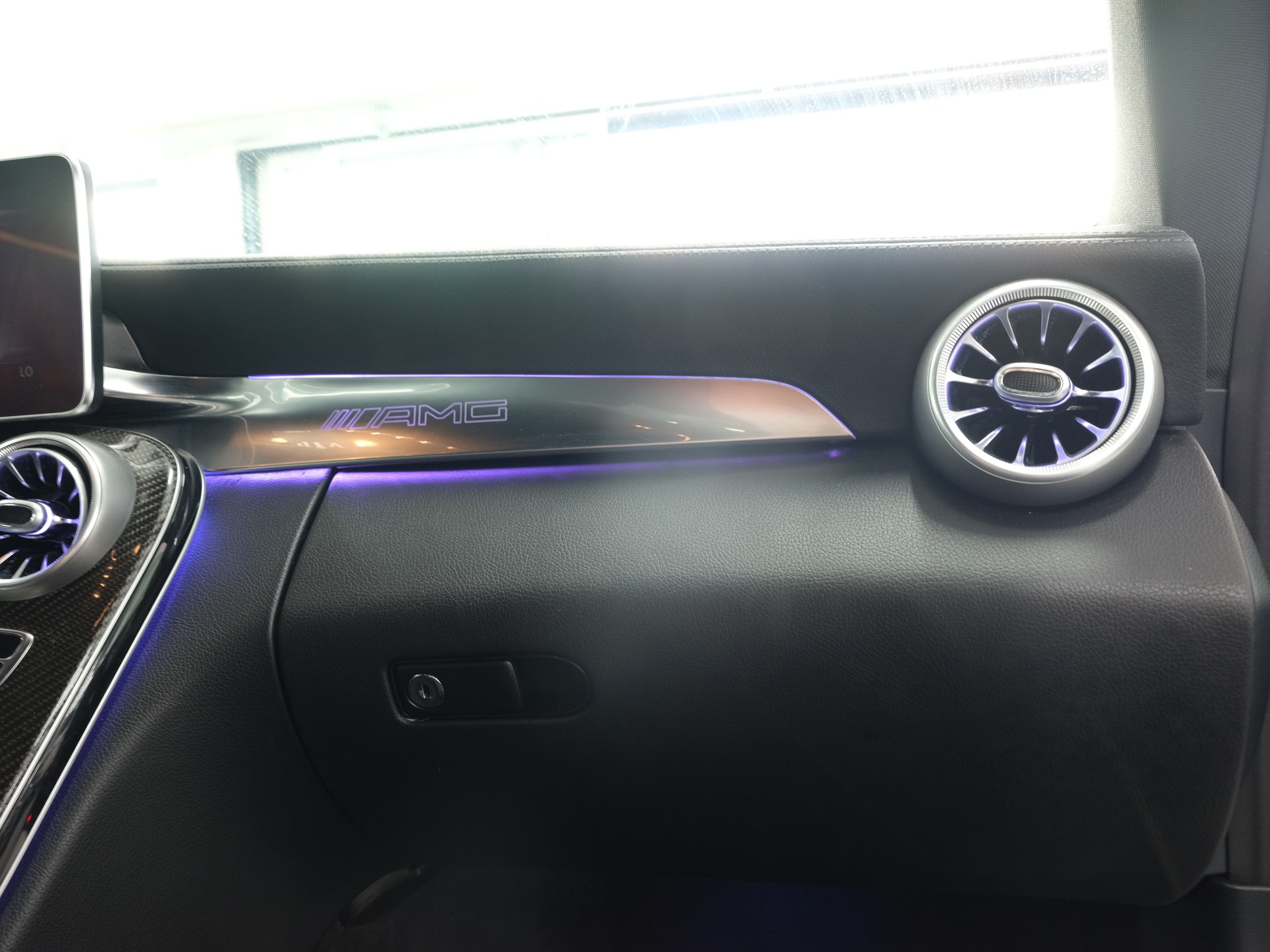 MERCEDES-BENZ C 63 S AMG Edition 1 Speedshift *Burmester* *Head up Display* *Sportsitze*-image-21