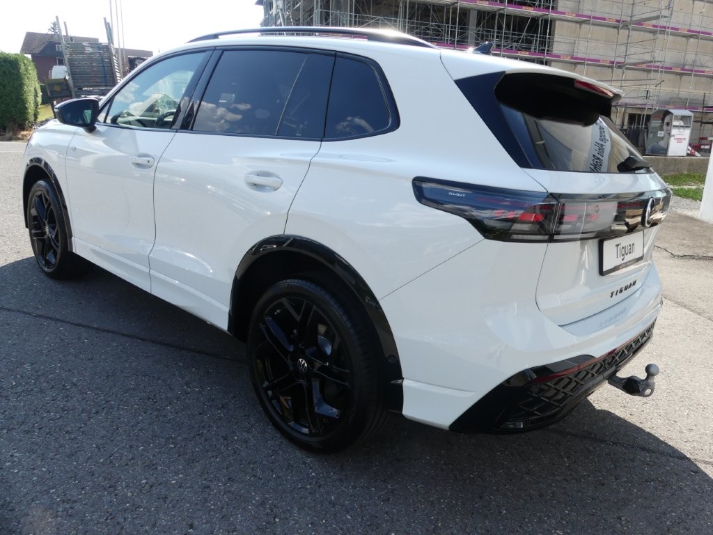 VW Tiguan 2.0 TSI DSG R-Line United 4Motion-image-1