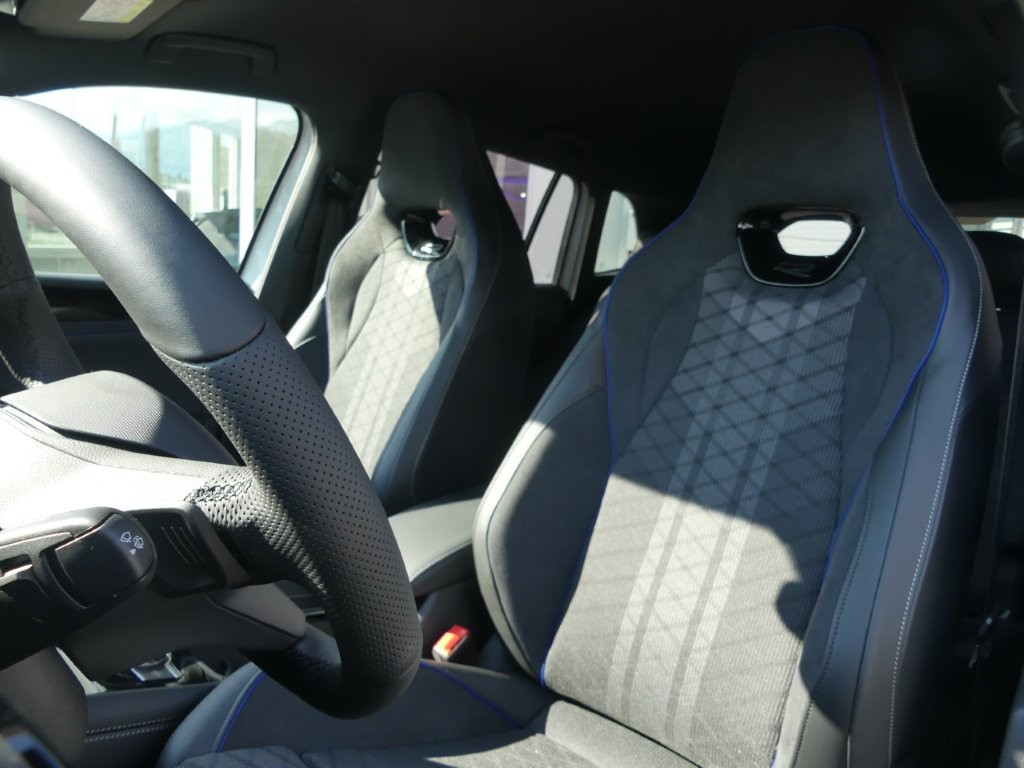 VW Tiguan 2.0 TSI DSG R-Line United 4Motion-image-9