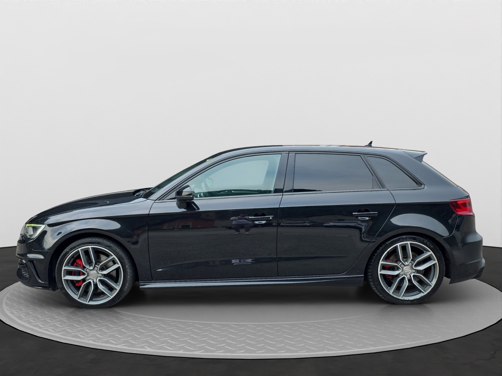 AUDI S3 Sportback 2.0 TFSI quattro S-tronic-image-7