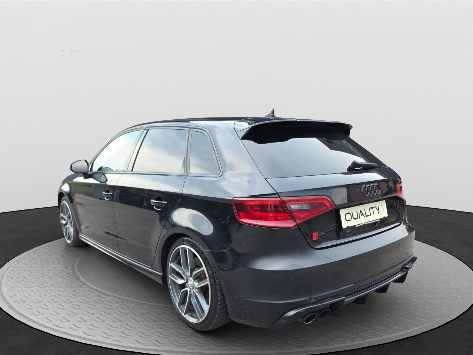 AUDI S3 Sportback 2.0 TFSI quattro S-tronic-image-6
