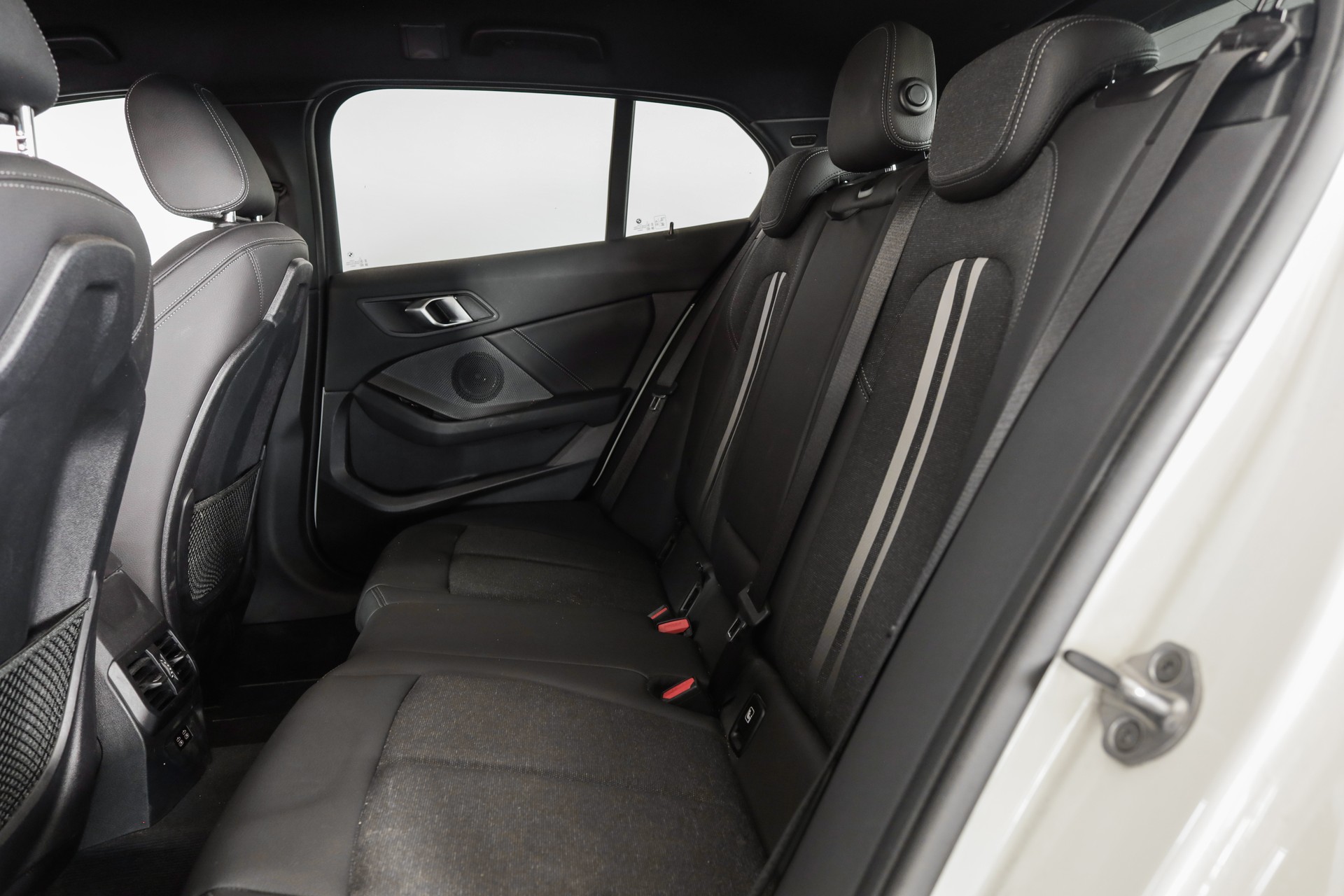 BMW 118i Sport Line Steptronic-image-11
